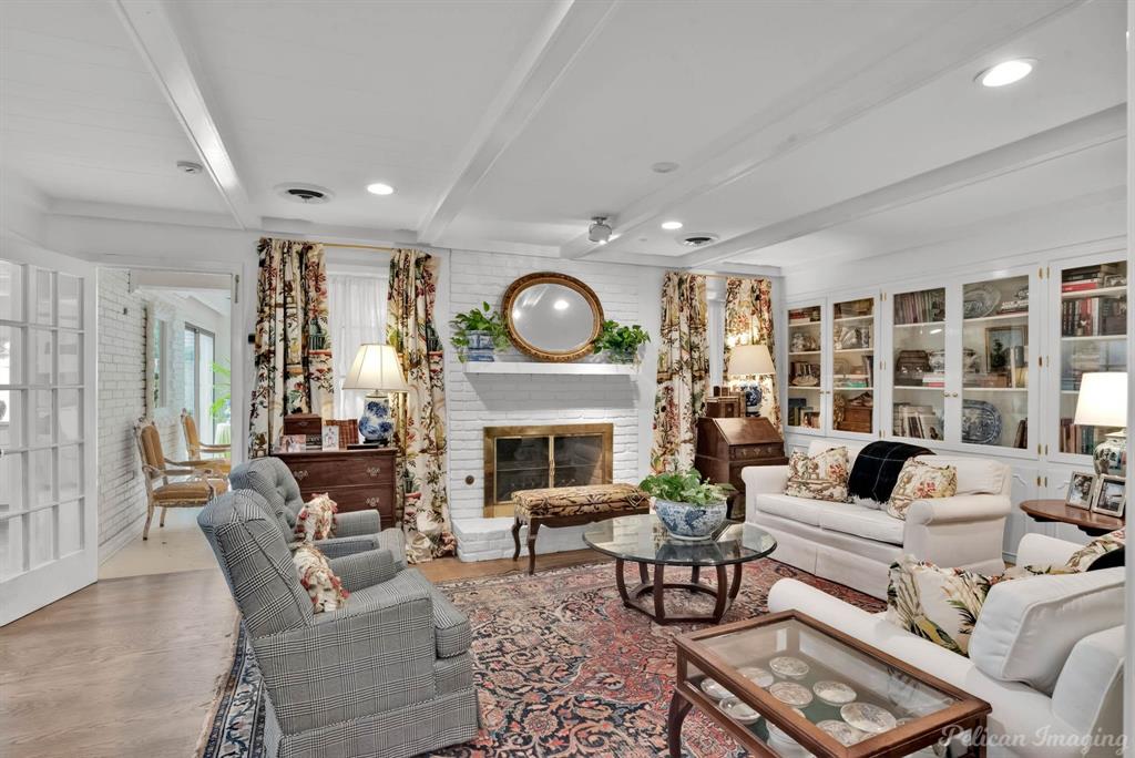 Shreveport, Louisiana, 71106, United States, 5 Bedrooms Bedrooms, ,3 BathroomsBathrooms,Residential,For Sale,1804605