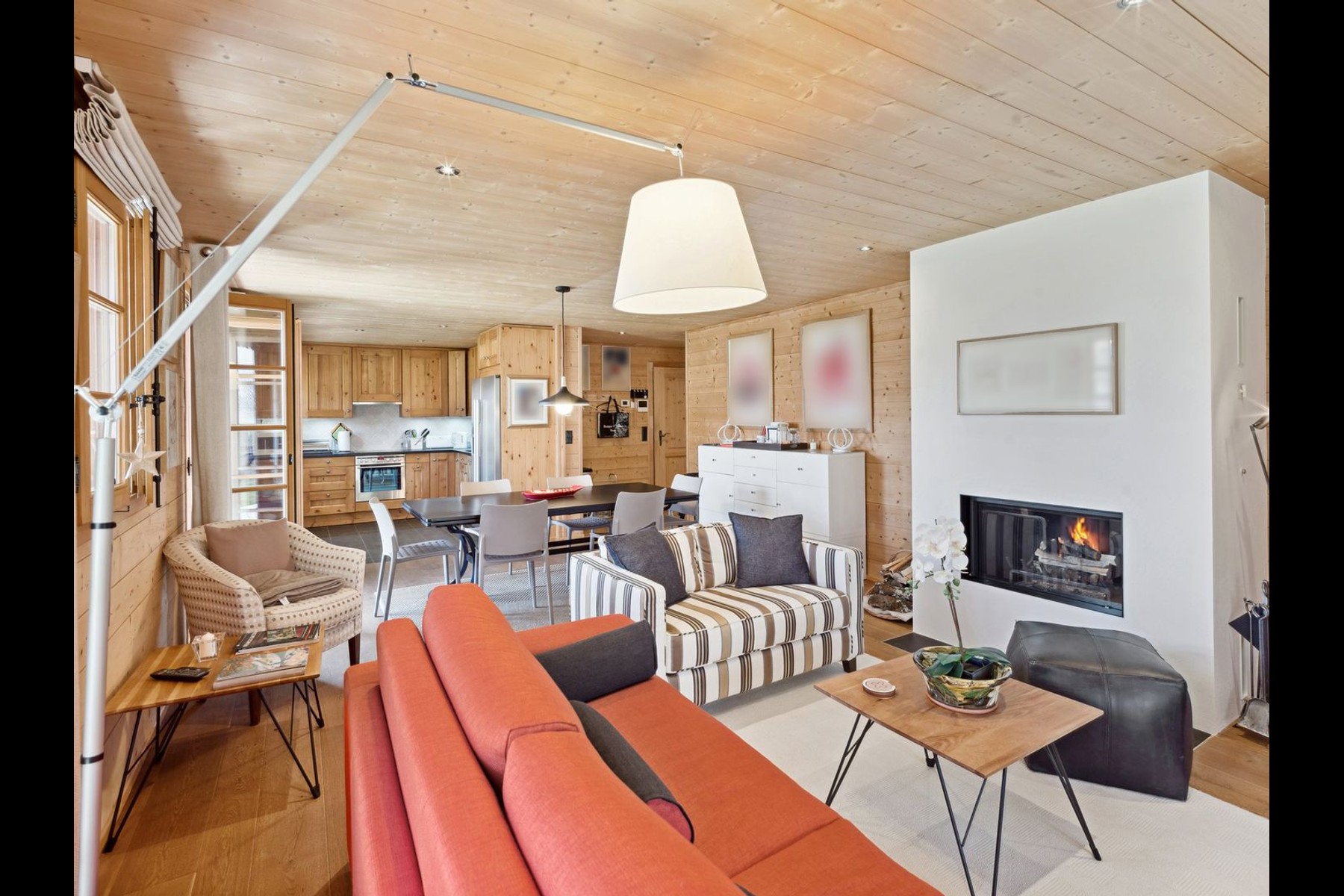  Beautiful 4.5-bedroom home with a fireplace, private garden, view, and 2 parking - 物件實景