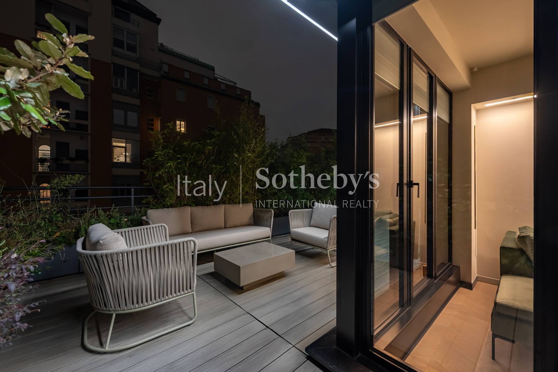 Splendid renovated penthouse with terrace in an exclusive street - 物件實景