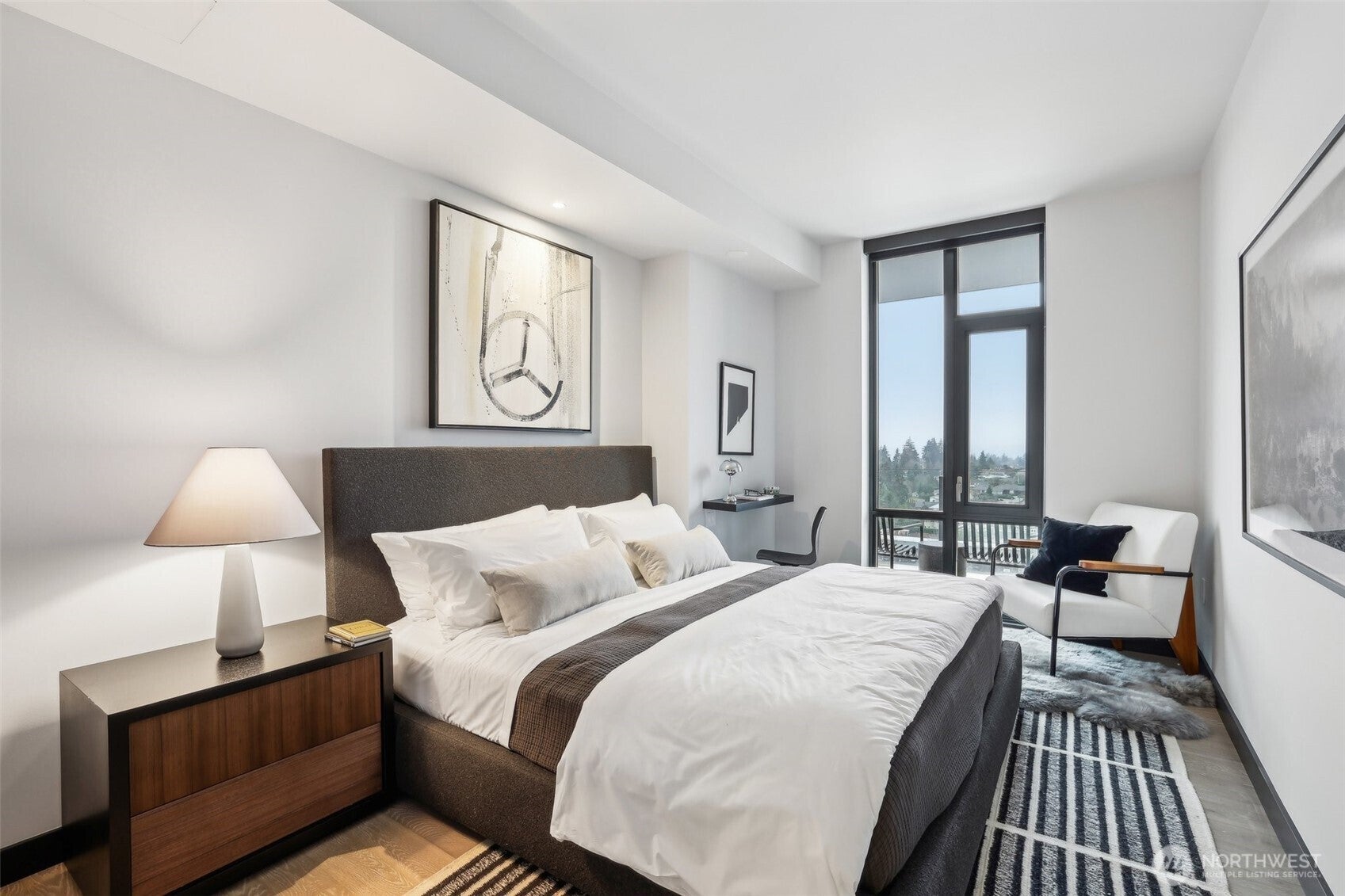 Bellevue, Washington, 98004, United States, 1 Bedroom Bedrooms, ,1 BathroomBathrooms,Residential,For Sale,1901140