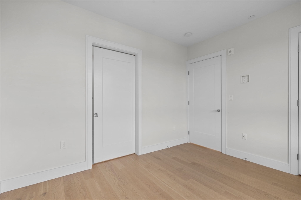 Boston, Massachusetts, 02128, United States, 2 Bedrooms Bedrooms, ,2 BathroomsBathrooms,Residential,For Sale,1942653