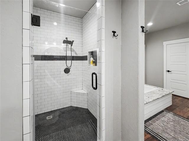 Tahlequah, Oklahoma, 74464, United States, 4 Bedrooms Bedrooms, ,4 BathroomsBathrooms,Residential,For Sale,2040103