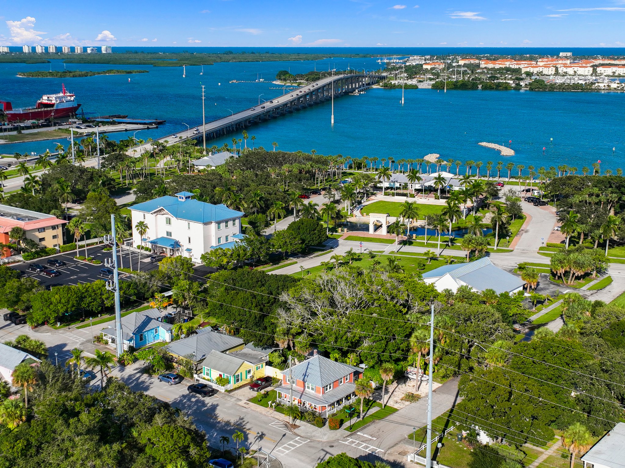  518 N 2nd Street, Fort Pierce, FL, 34950 - 物件實景