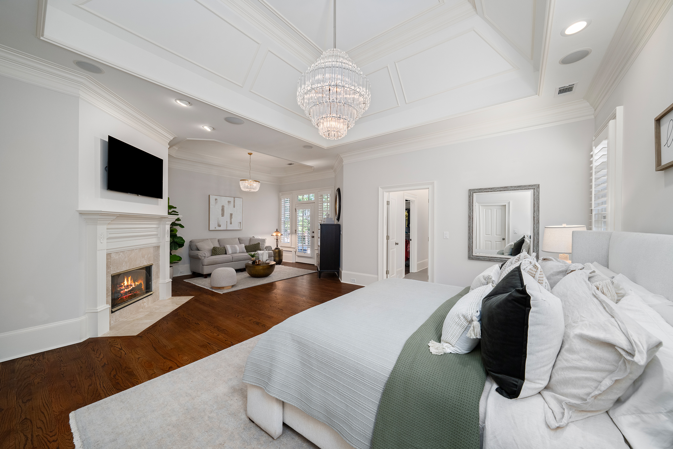 Located Within the Gated Greystone Farms Community in Milton - 物件實景