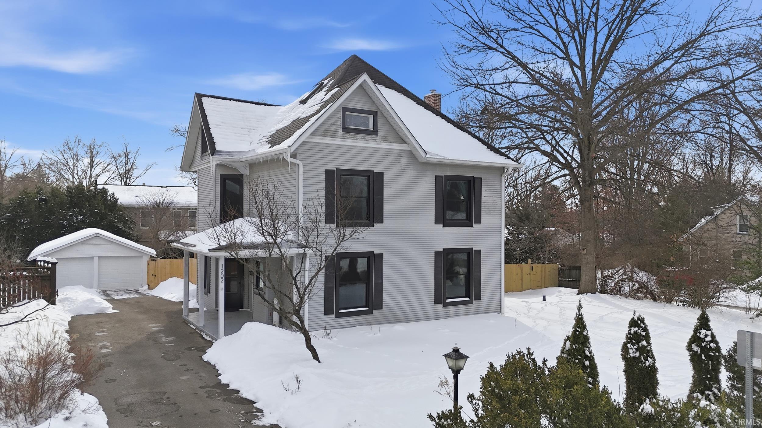 Bloomington, Indiana, 47401, United States, 4 Bedrooms Bedrooms, ,4 BathroomsBathrooms,Residential,For Sale,2013996