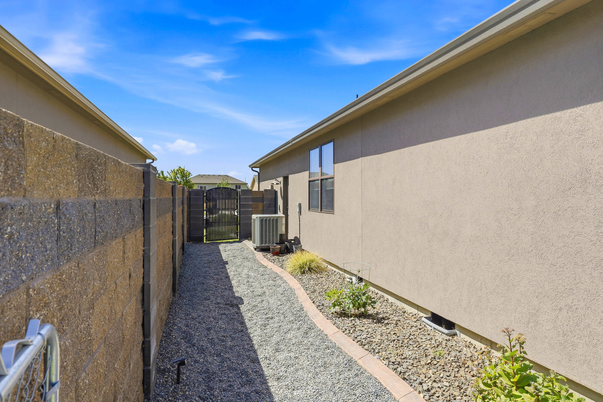  Previous Parade Home-Quality & Care - 物件實景