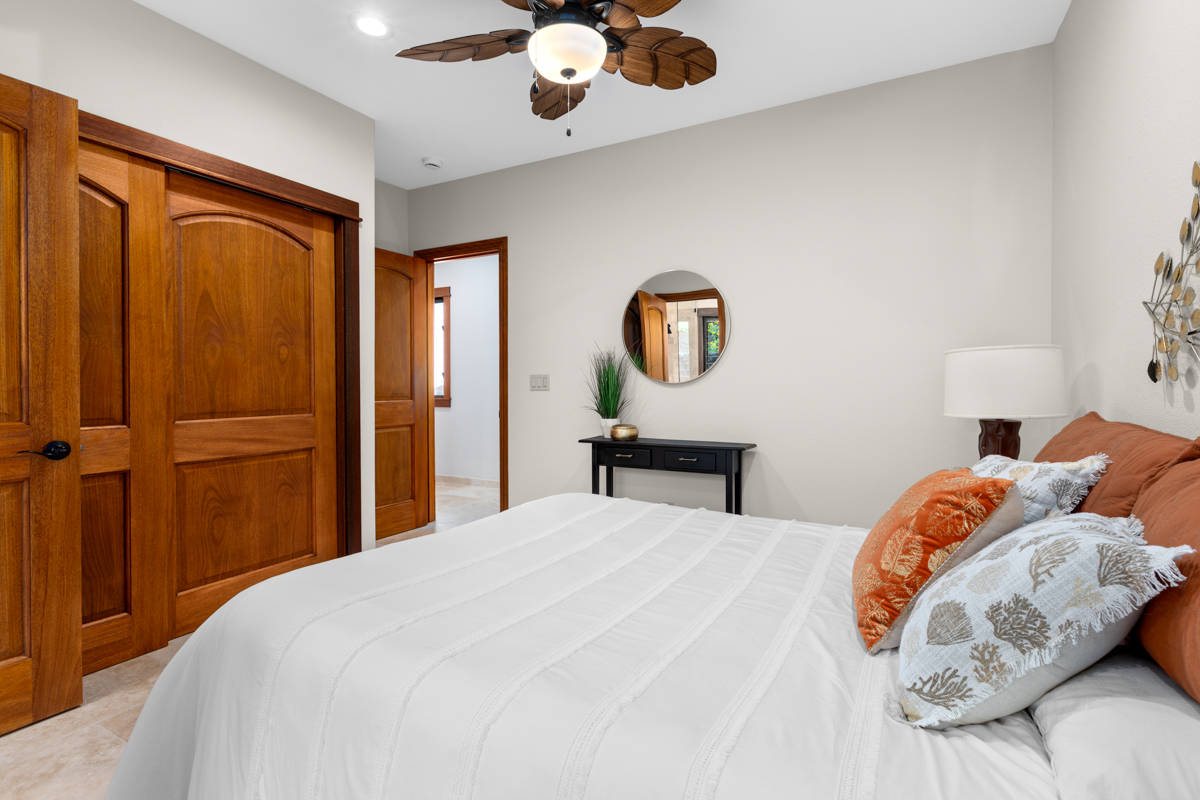 Kailua-Kona, Hawaii, 96740, United States, 4 Bedrooms Bedrooms, ,5 BathroomsBathrooms,Residential,For Sale,2000601