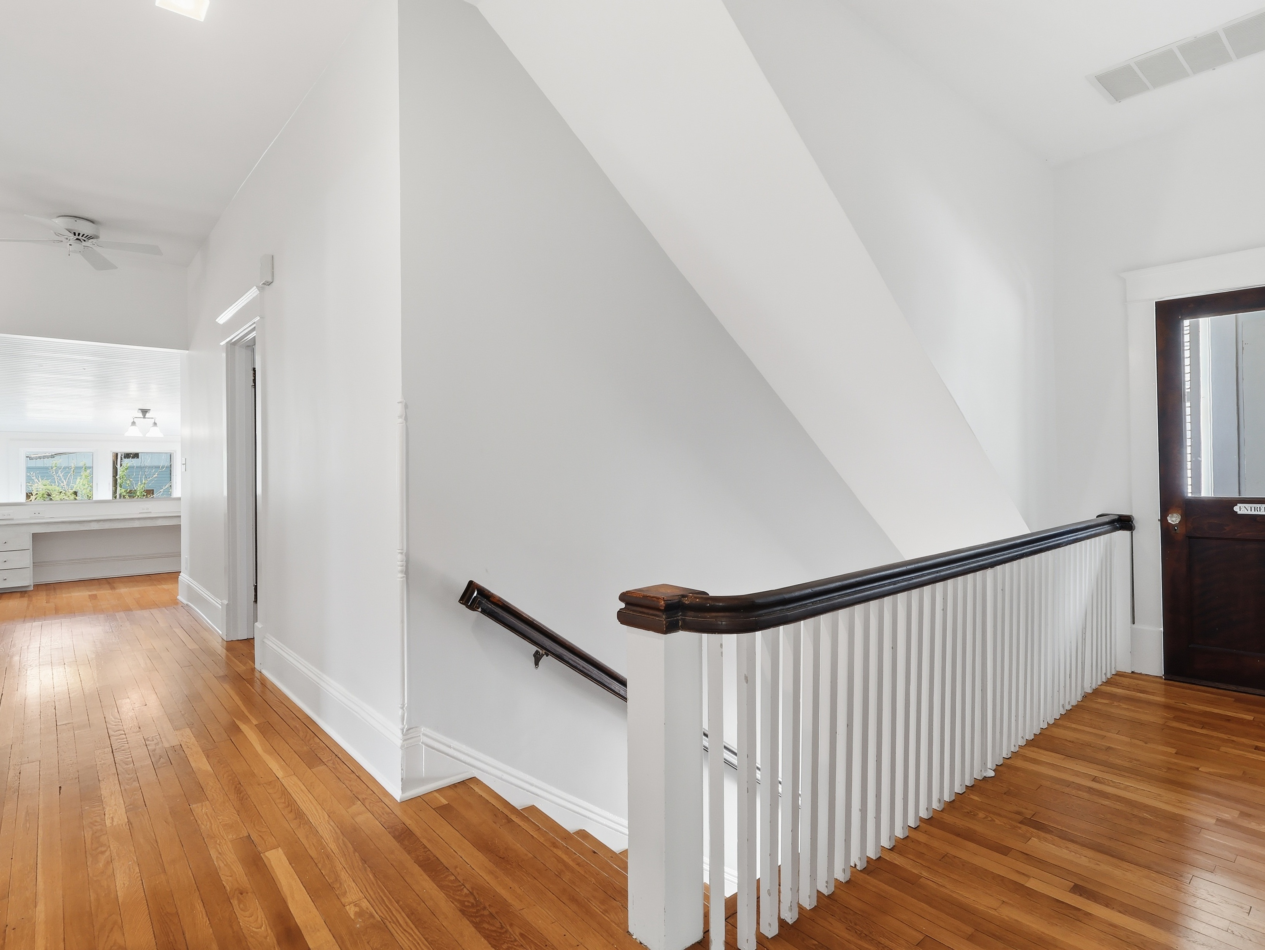  127 Forest Road, Raleigh, NC, 27605 - 物件實景