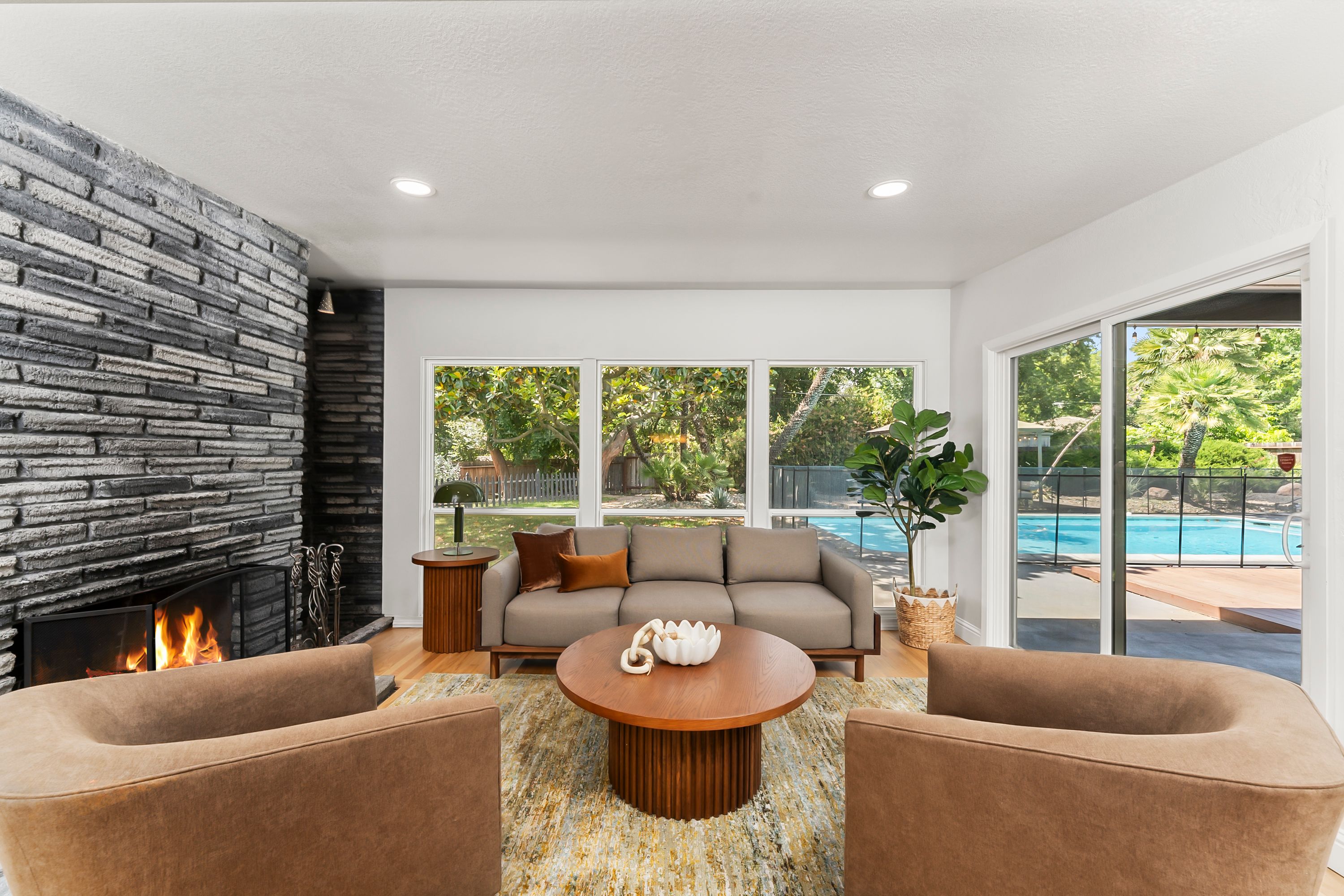  4935 Fair Oaks Boulevard, Carmichael, CA 95608 - 物件實景