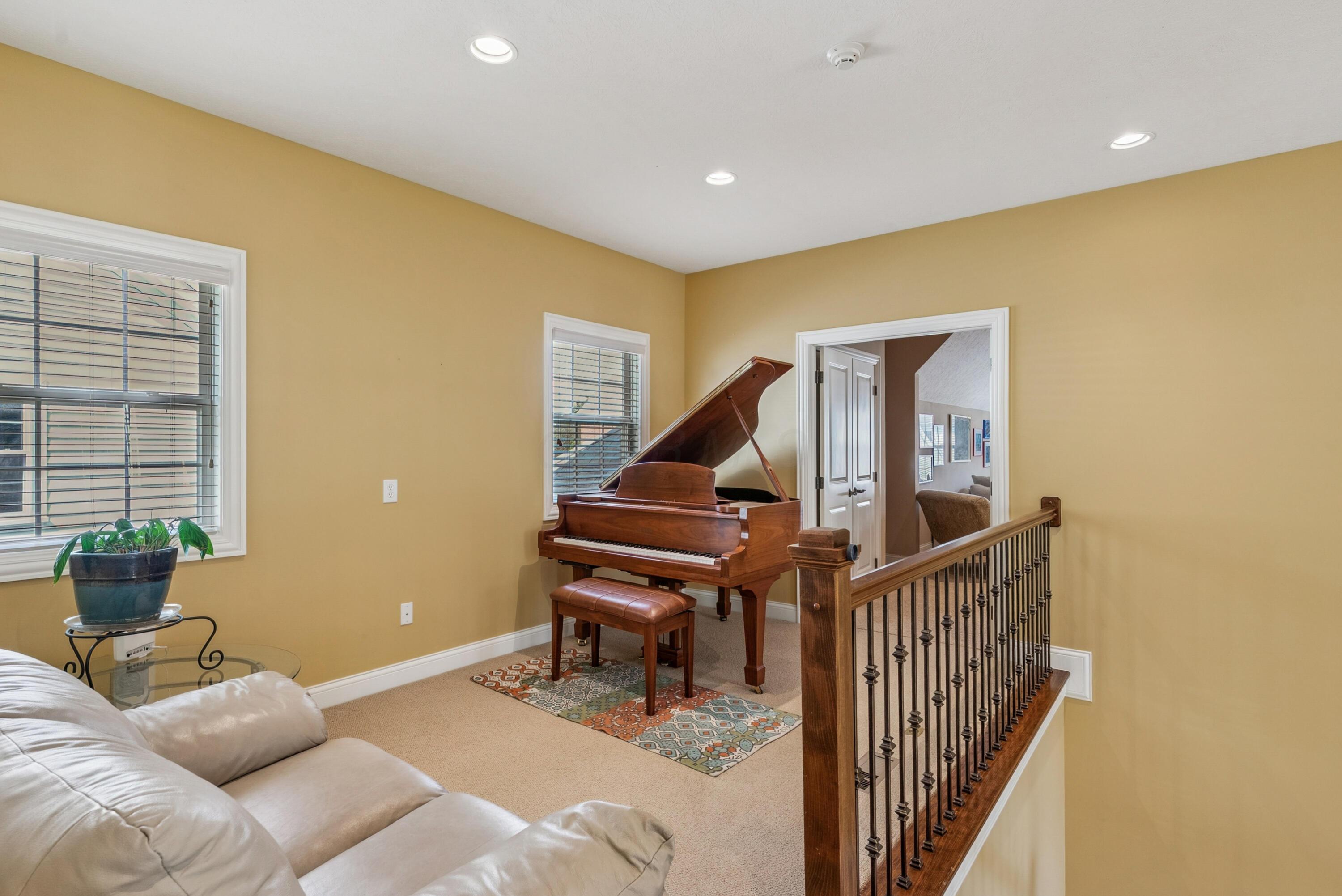 New Albany, Ohio, 43054, United States, 4 Bedrooms Bedrooms, ,5 BathroomsBathrooms,Residential,For Sale,1913750