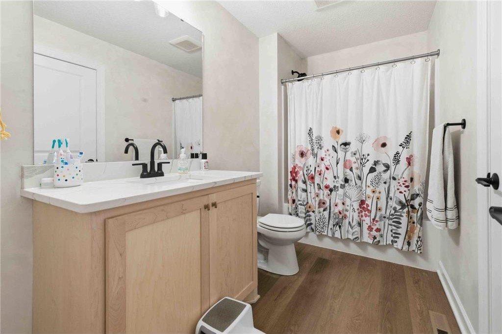 Brainerd, Minnesota, 56401, United States, 4 Bedrooms Bedrooms, ,2 BathroomsBathrooms,Residential,For Sale,1996764