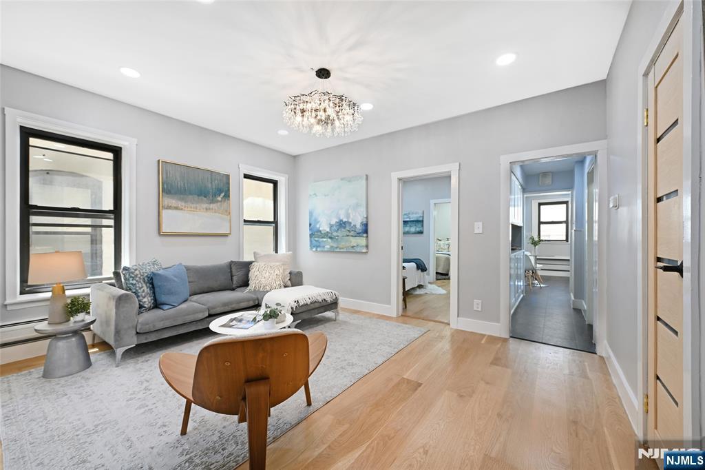 Jersey City, New Jersey, 07306, United States, 9 Bedrooms Bedrooms, ,6 BathroomsBathrooms,Residential,For Sale,1926264