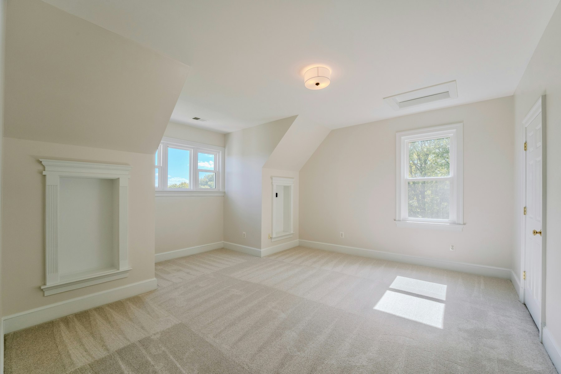  15018 Clover Hill Road, Waterford, VA 20197 - 物件實景