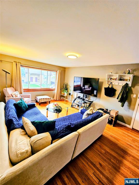 Clifton, New Jersey, 07012, United States, 6 Bedrooms Bedrooms, ,4 BathroomsBathrooms,Residential,For Sale,1984082