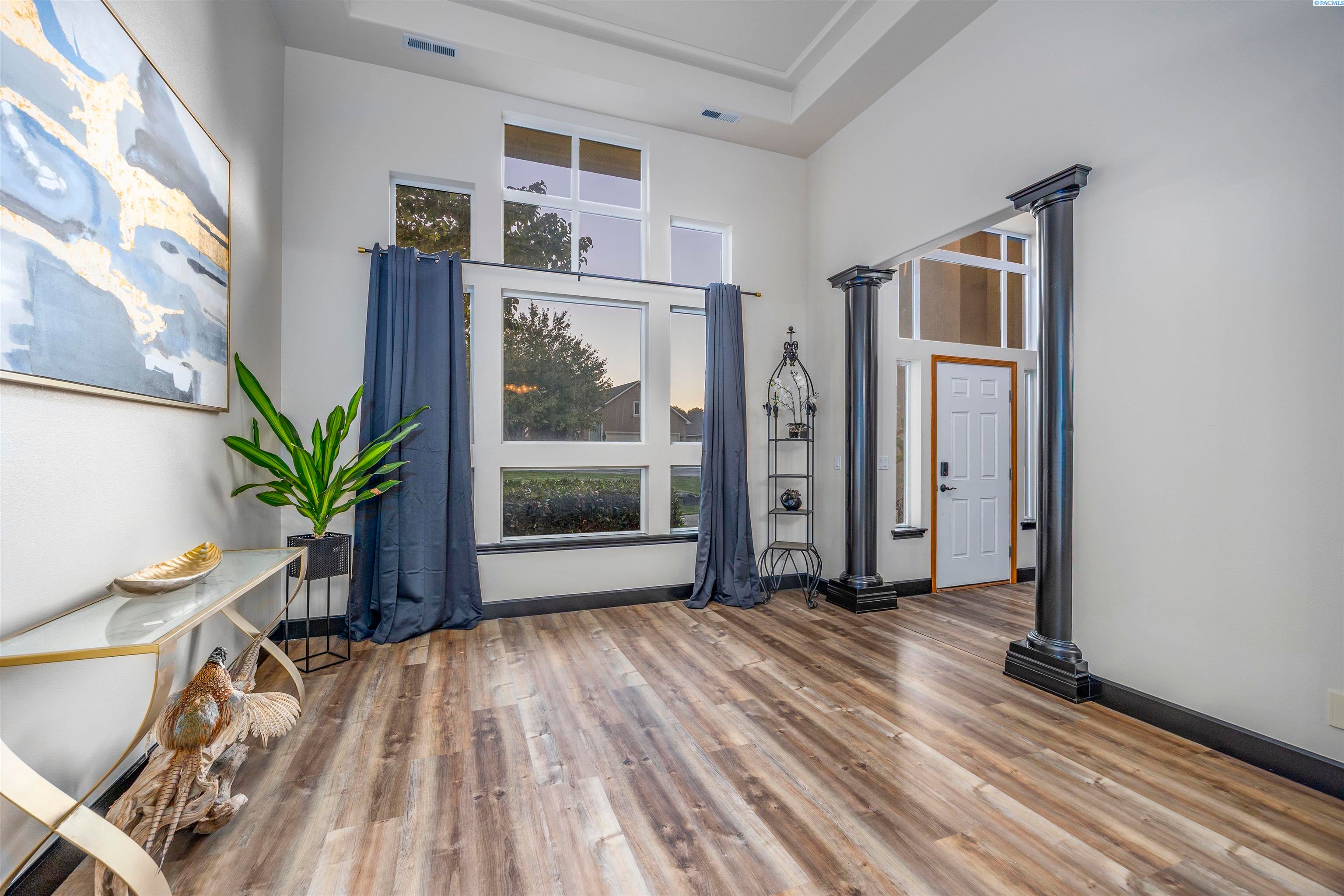 Kennewick, Washington, 99337, United States, 3 Bedrooms Bedrooms, ,3 BathroomsBathrooms,Residential,For Sale,1981093