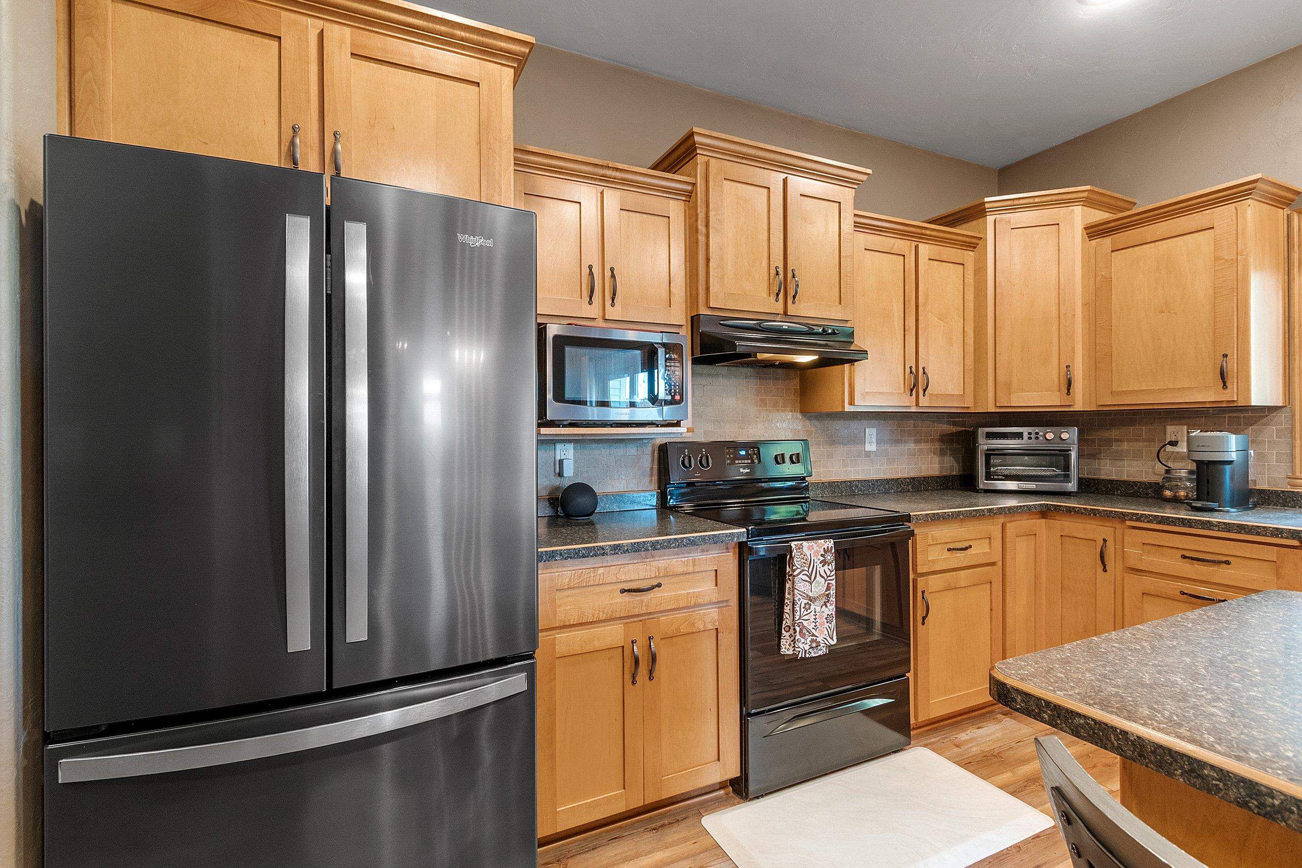 APPLETON, Wisconsin, 54913, United States, 4 Bedrooms Bedrooms, ,3 BathroomsBathrooms,Residential,For Sale,1960996