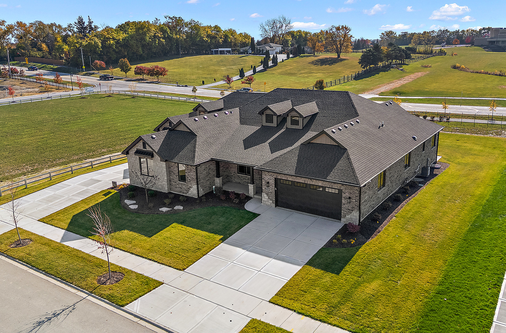 Orland Park, Illinois, 60467, United States, 2 Bedrooms Bedrooms, ,2 BathroomsBathrooms,Residential,For Sale,1977493