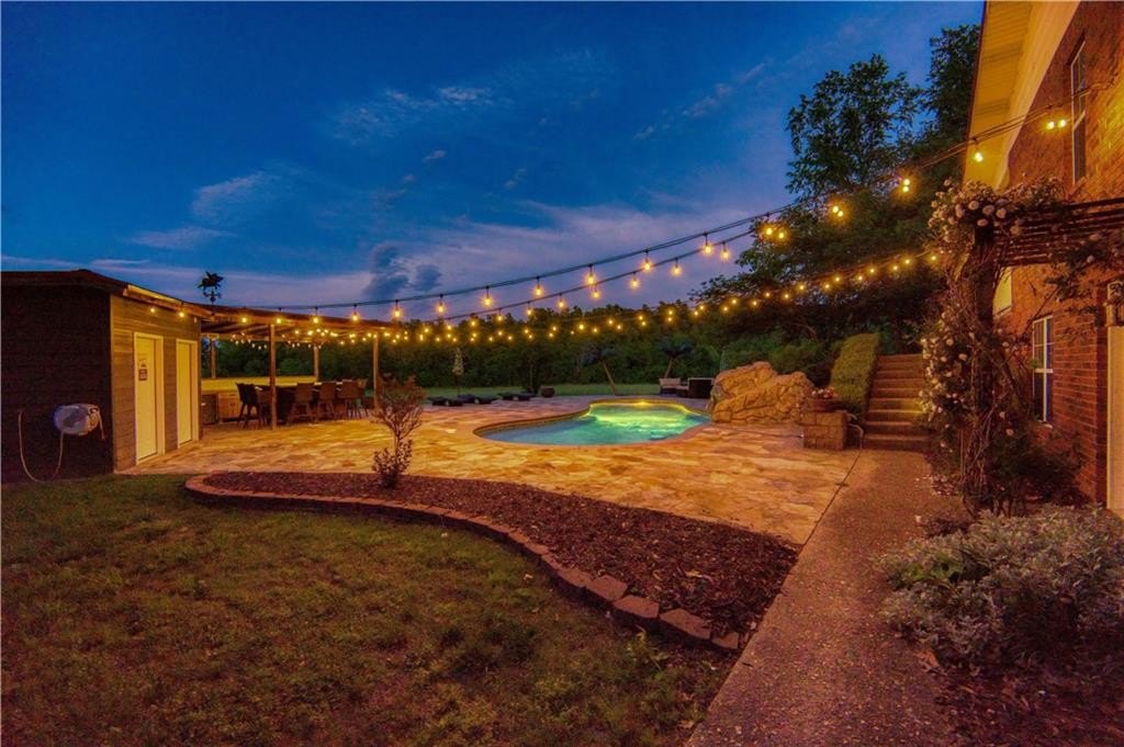 Harrison, Arkansas, 72601, United States, 4 Bedrooms Bedrooms, ,4 BathroomsBathrooms,Residential,For Sale,1763451