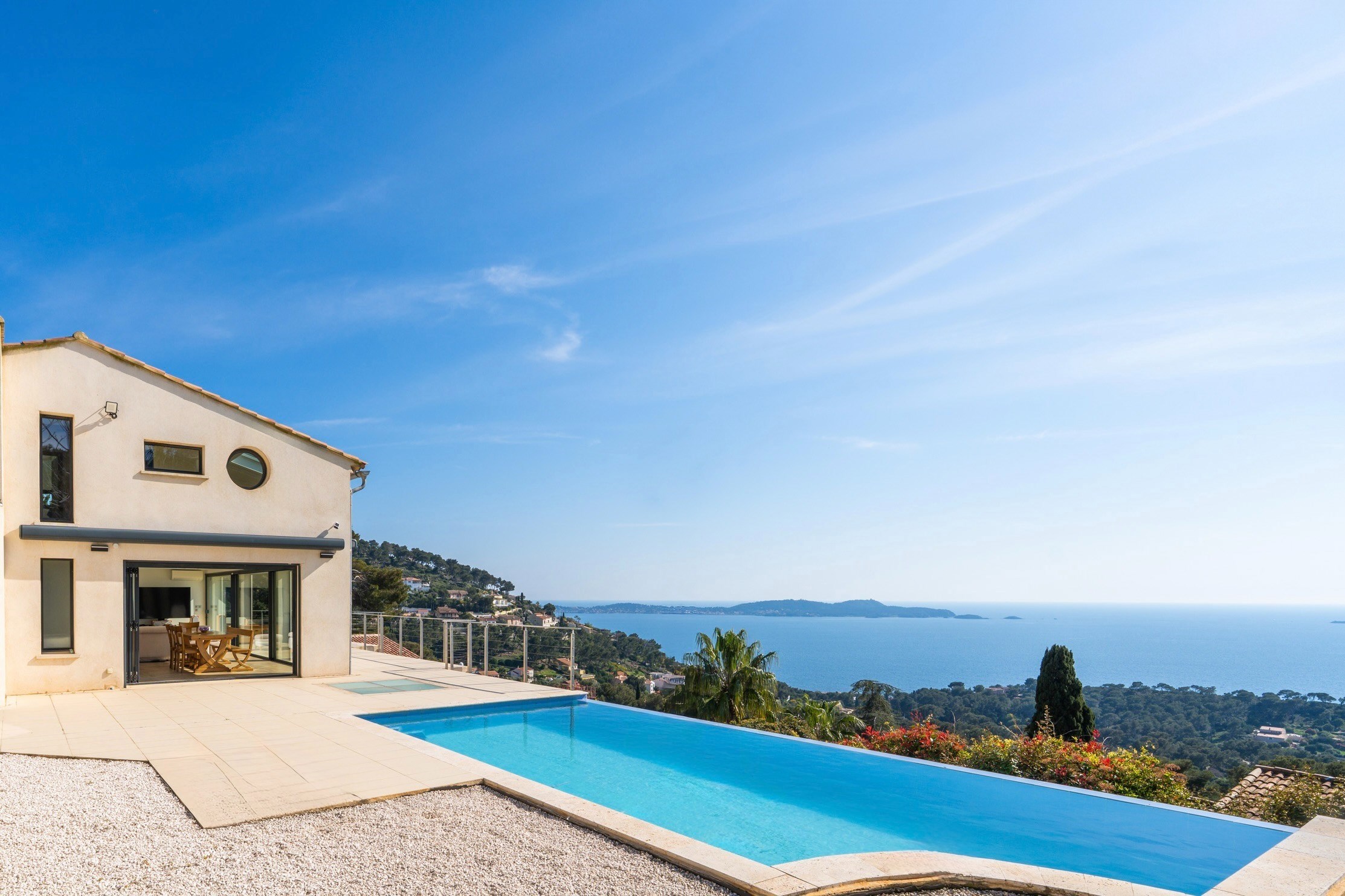  Carqueiranne – Architect-Designed Villa with Panoramic Sea View - 物件實景
