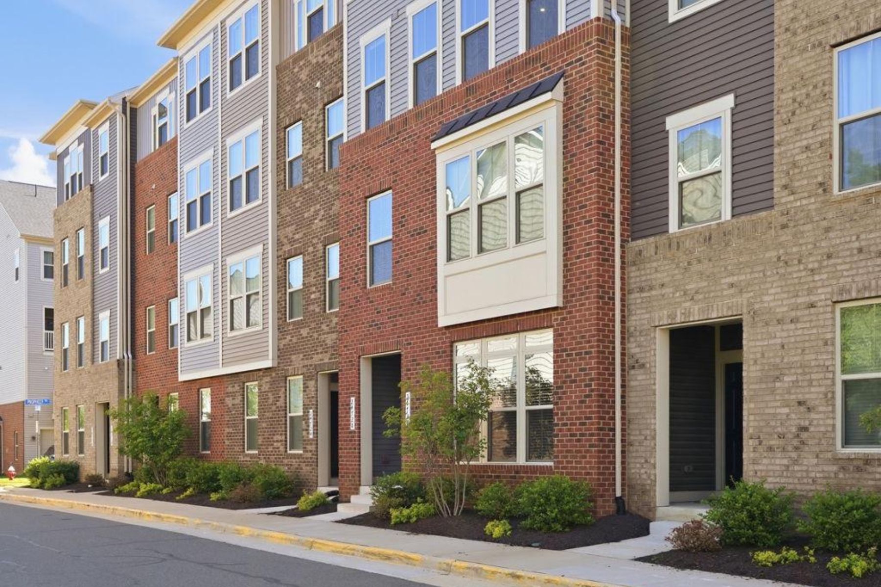  24728 Malibu Terrace, Sterling, VA, 20166 - 物件實景