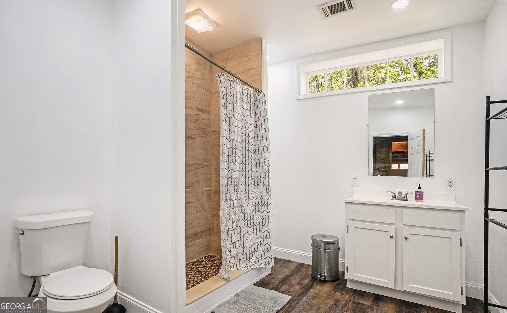 Lagrange, Georgia, 30240, United States, 3 Bedrooms Bedrooms, ,4 BathroomsBathrooms,Residential,For Sale,1952011