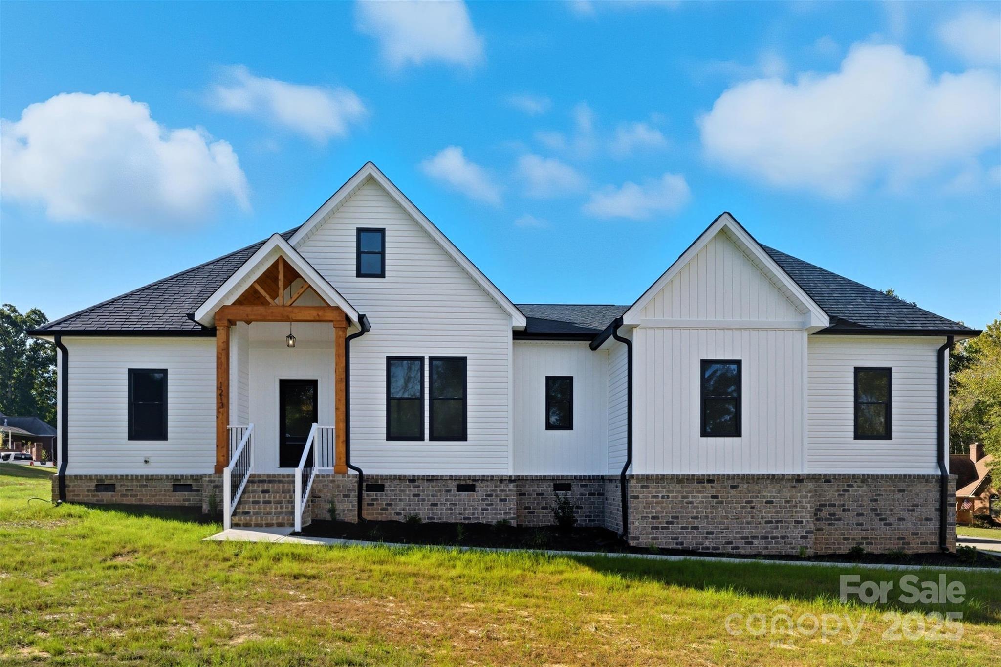 Conover, North Carolina, 28613, United States, 3 Bedrooms Bedrooms, ,2 BathroomsBathrooms,Residential,For Sale,1969077