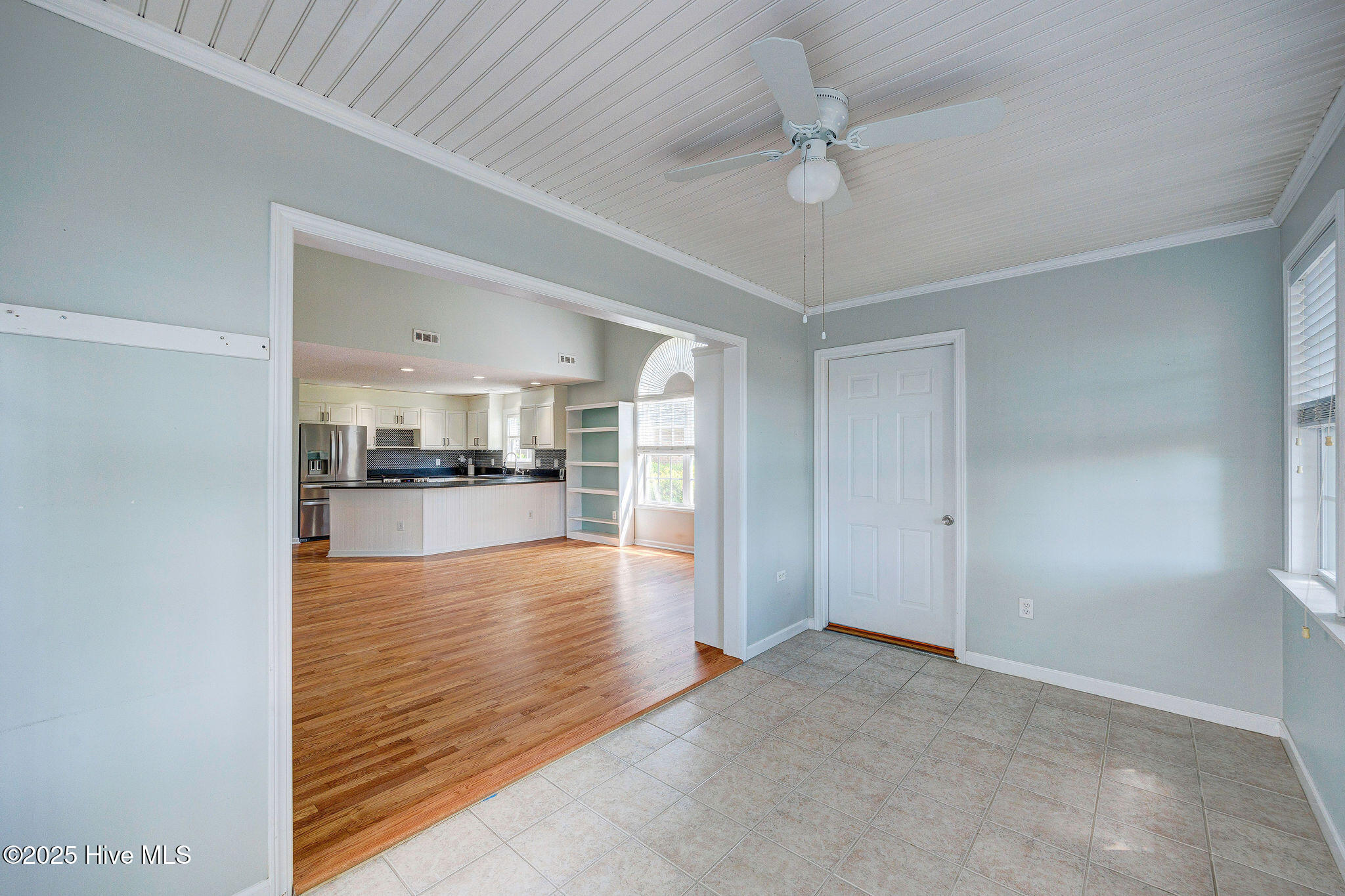 Carolina Beach, North Carolina, 28428, United States, 2 Bedrooms Bedrooms, ,2 BathroomsBathrooms,Residential,For Sale,1956851