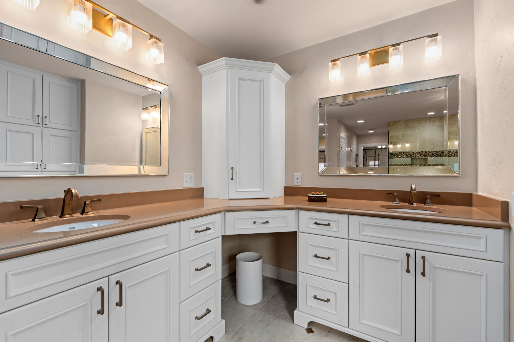  Jewel of Hunters Creek - 物件實景