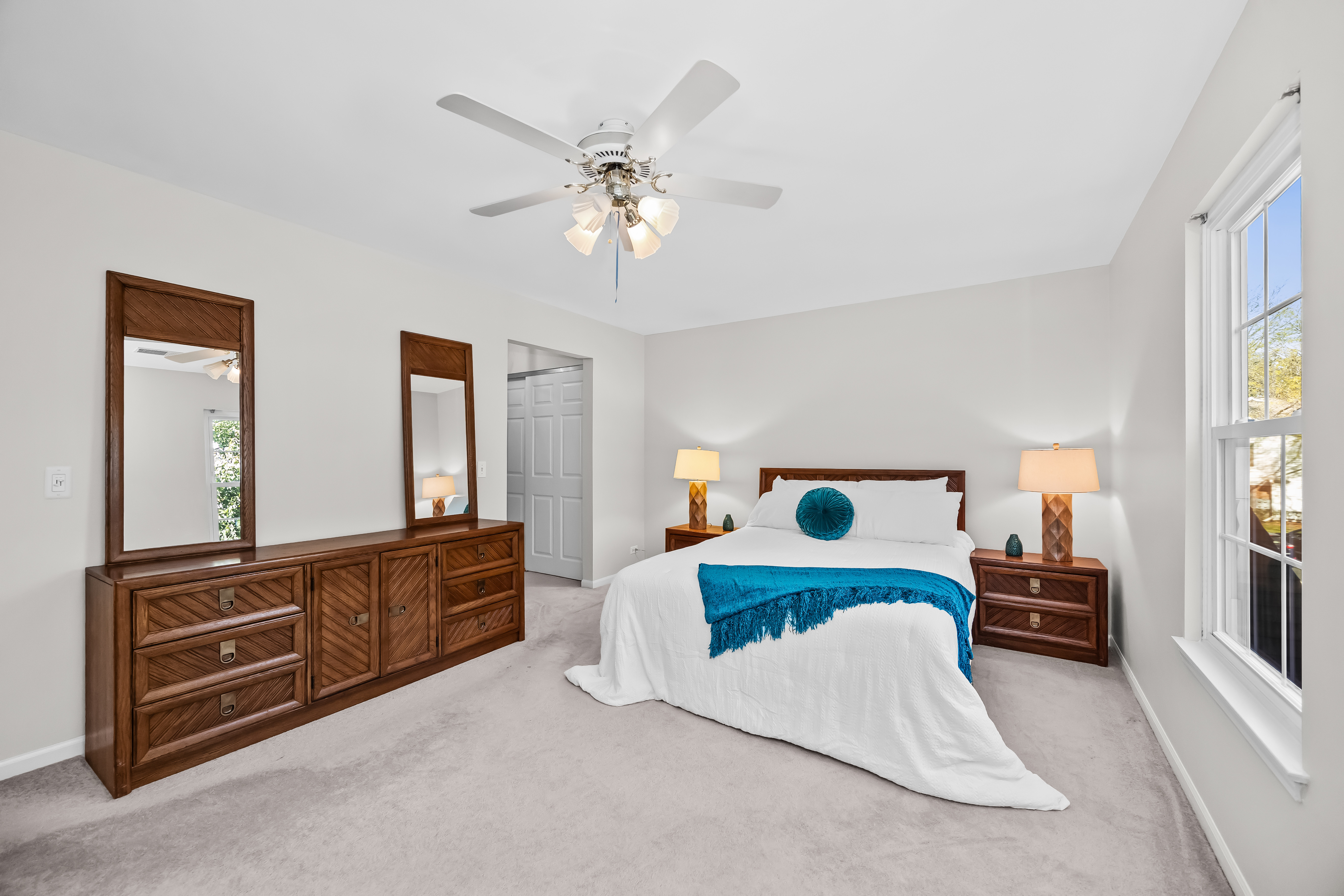  Highly Sought-After Rob Roy Country Club Village - 物件實景