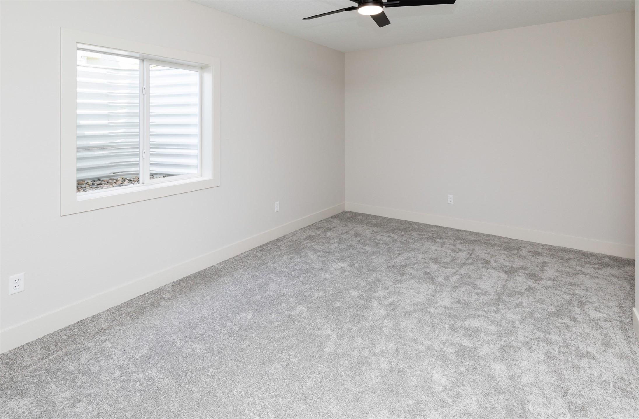 Clive, Iowa, 50325, United States, 5 Bedrooms Bedrooms, ,3 BathroomsBathrooms,Residential,For Sale,1910418