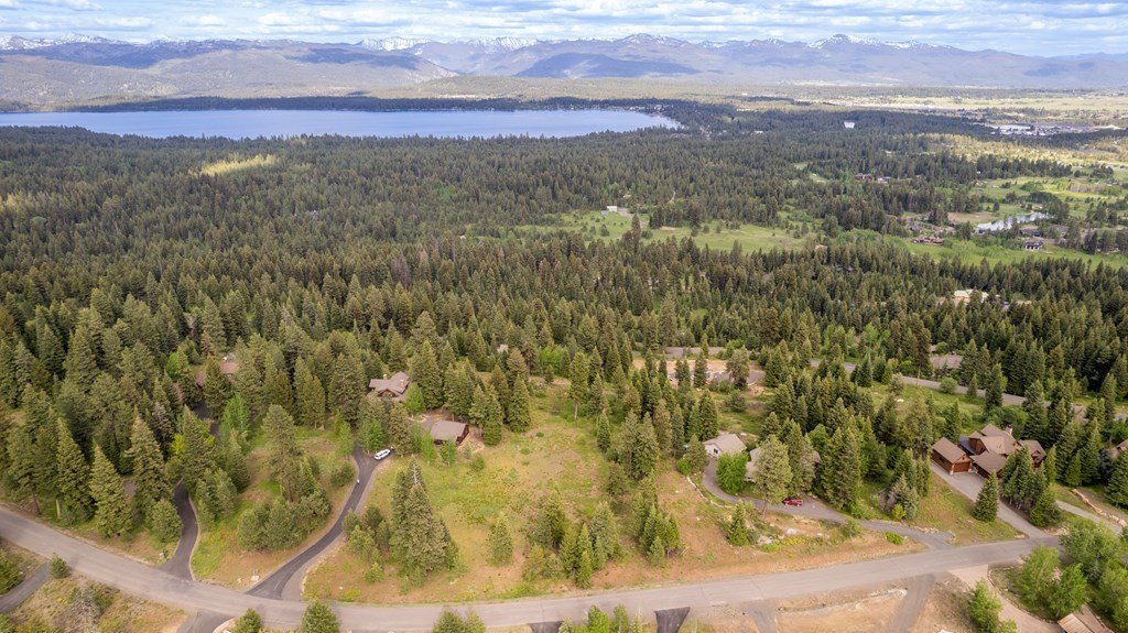 McCall, Idaho, 83638, United States, ,Residential,For Sale,1944832