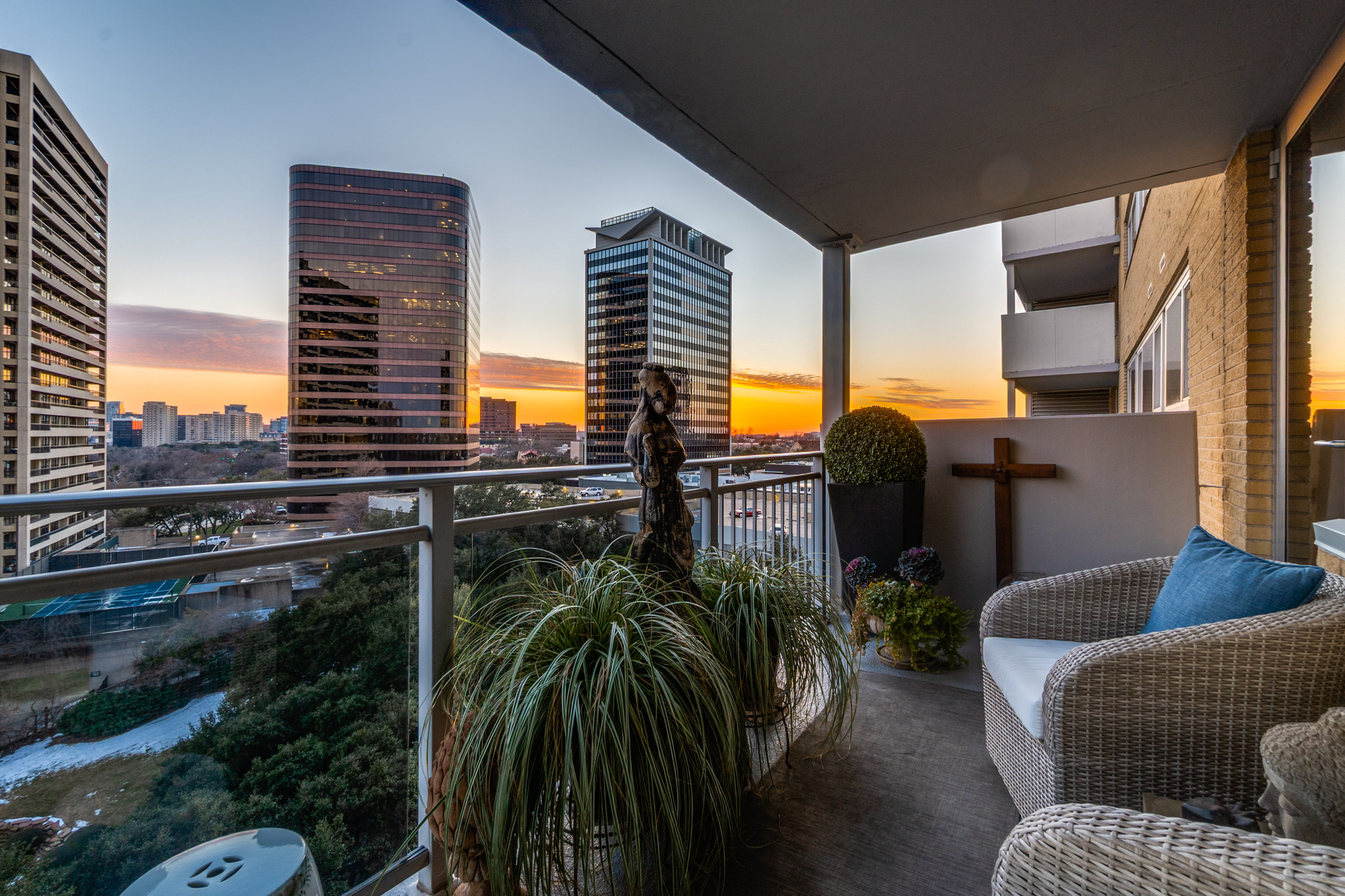  3883 Turtle Creek Boulevard #909 - 物件實景