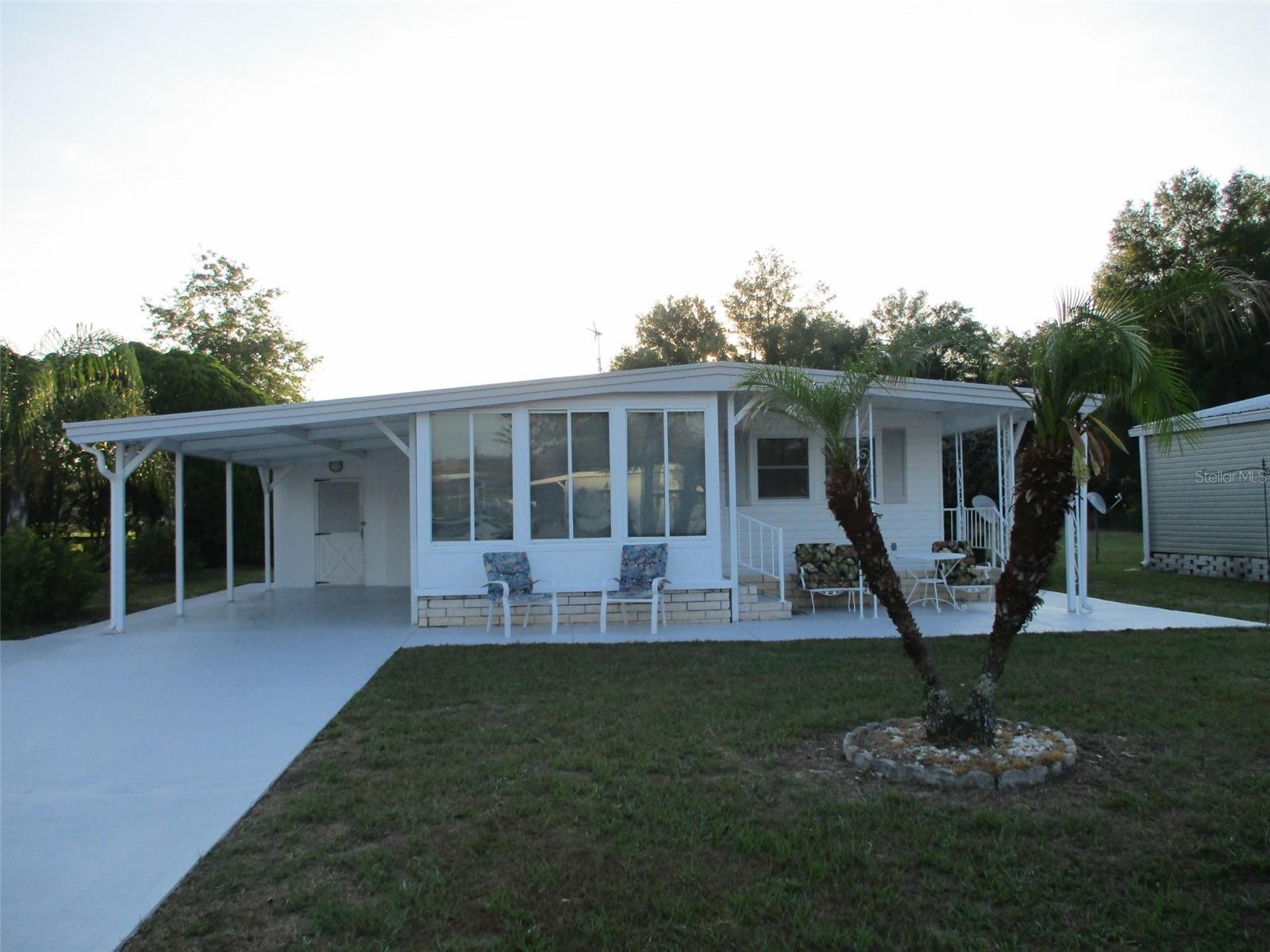 Castle Dr, Zephyrhills, FL 33540