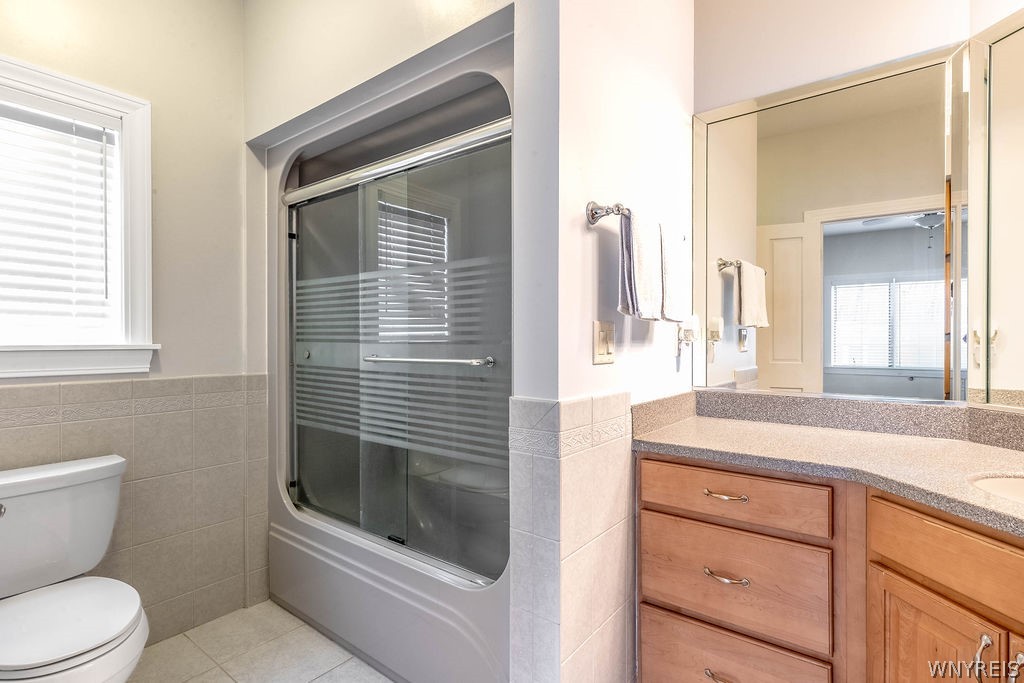 Grand Island, New York, 14072, United States, 5 Bedrooms Bedrooms, ,6 BathroomsBathrooms,Residential,For Sale,2032709