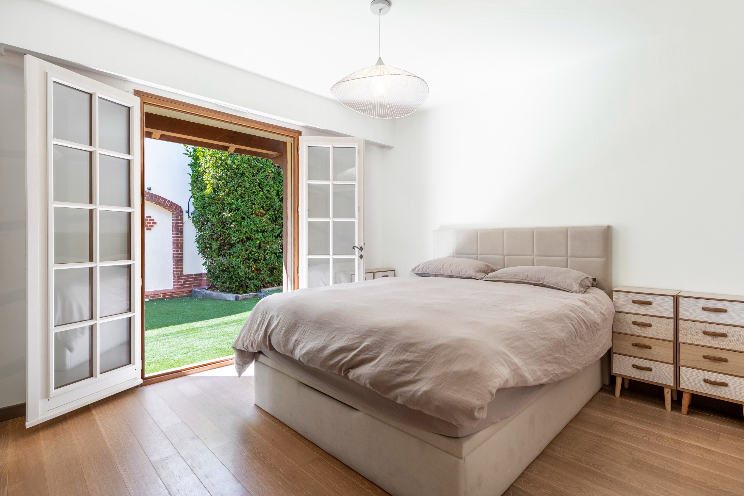  Cannes La Californie, six bedroom neo Norman residence with swimming pool - 物件實景