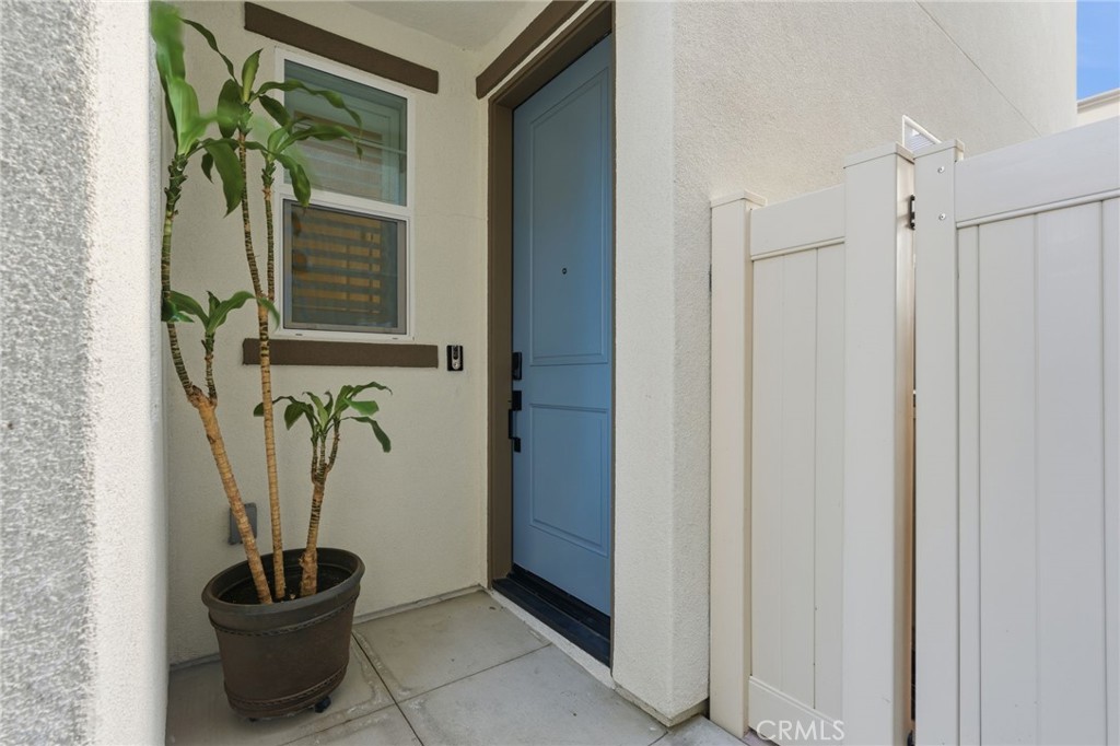 Corona, California, 92883, United States, 3 Bedrooms Bedrooms, ,3 BathroomsBathrooms,Residential,For Sale,1996400