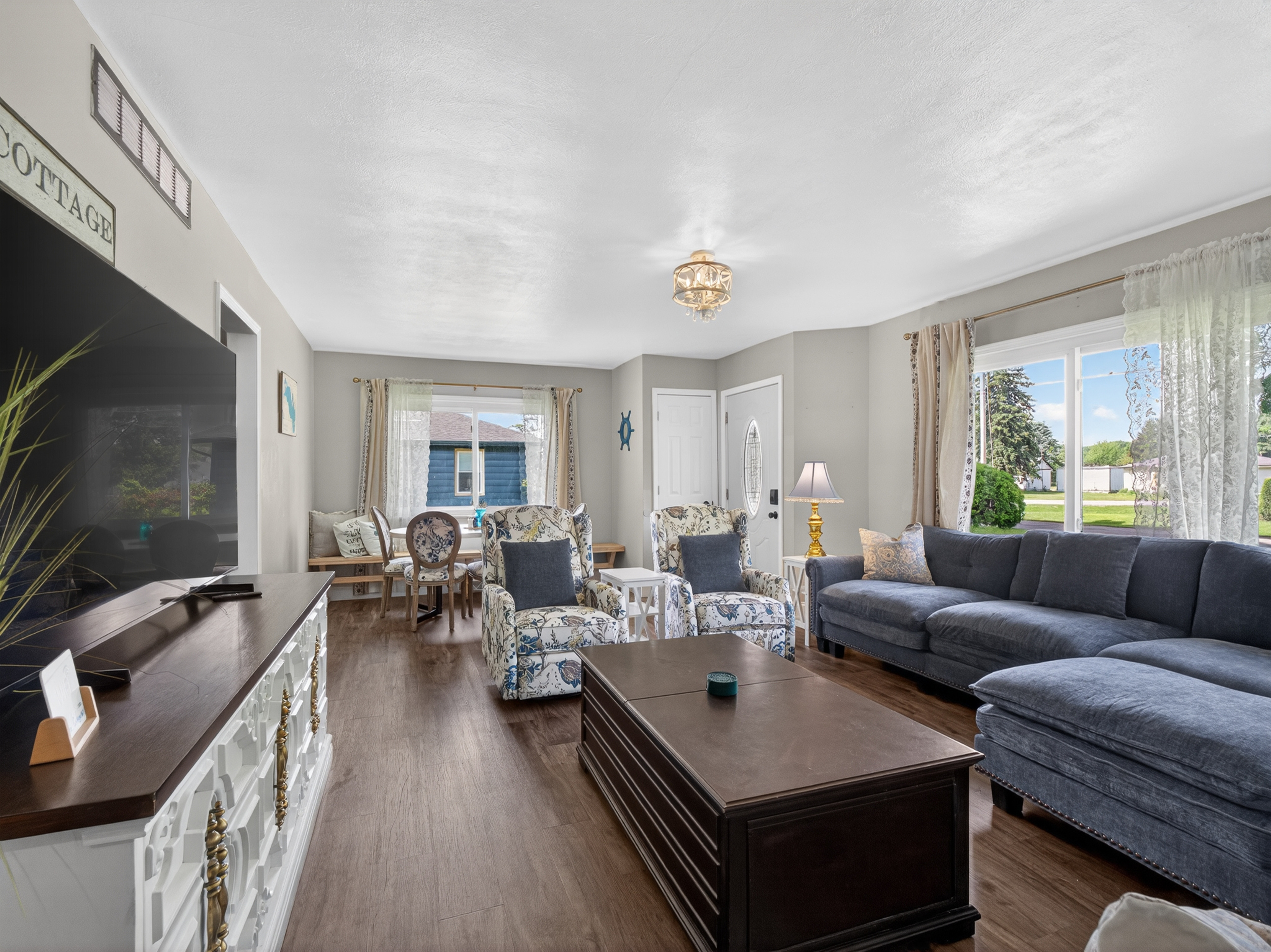  Lake Wawasee Access + AirBnB Income Potential - 物件實景