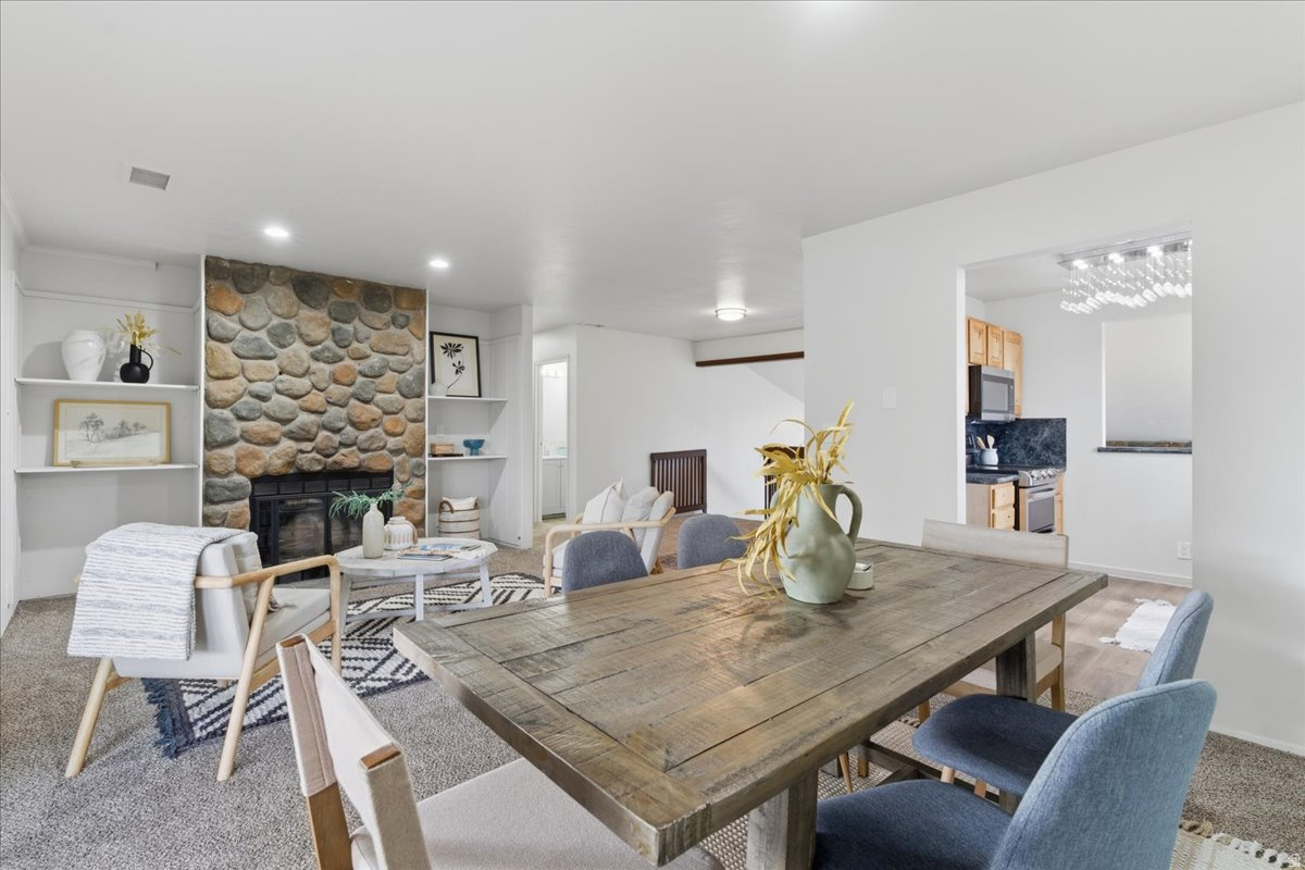 West Jordan, Utah, 84084, United States, 4 Bedrooms Bedrooms, ,2 BathroomsBathrooms,Residential,For Sale,1996138