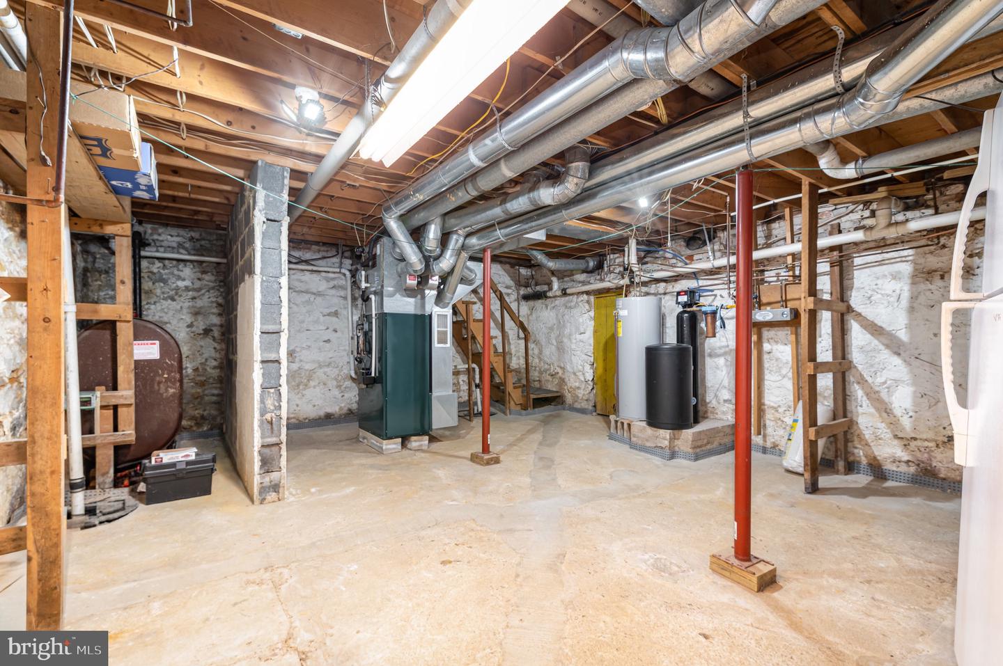 Mechanicsburg, Pennsylvania, 17055, United States, 4 Bedrooms Bedrooms, ,4 BathroomsBathrooms,Residential,For Sale,1991267