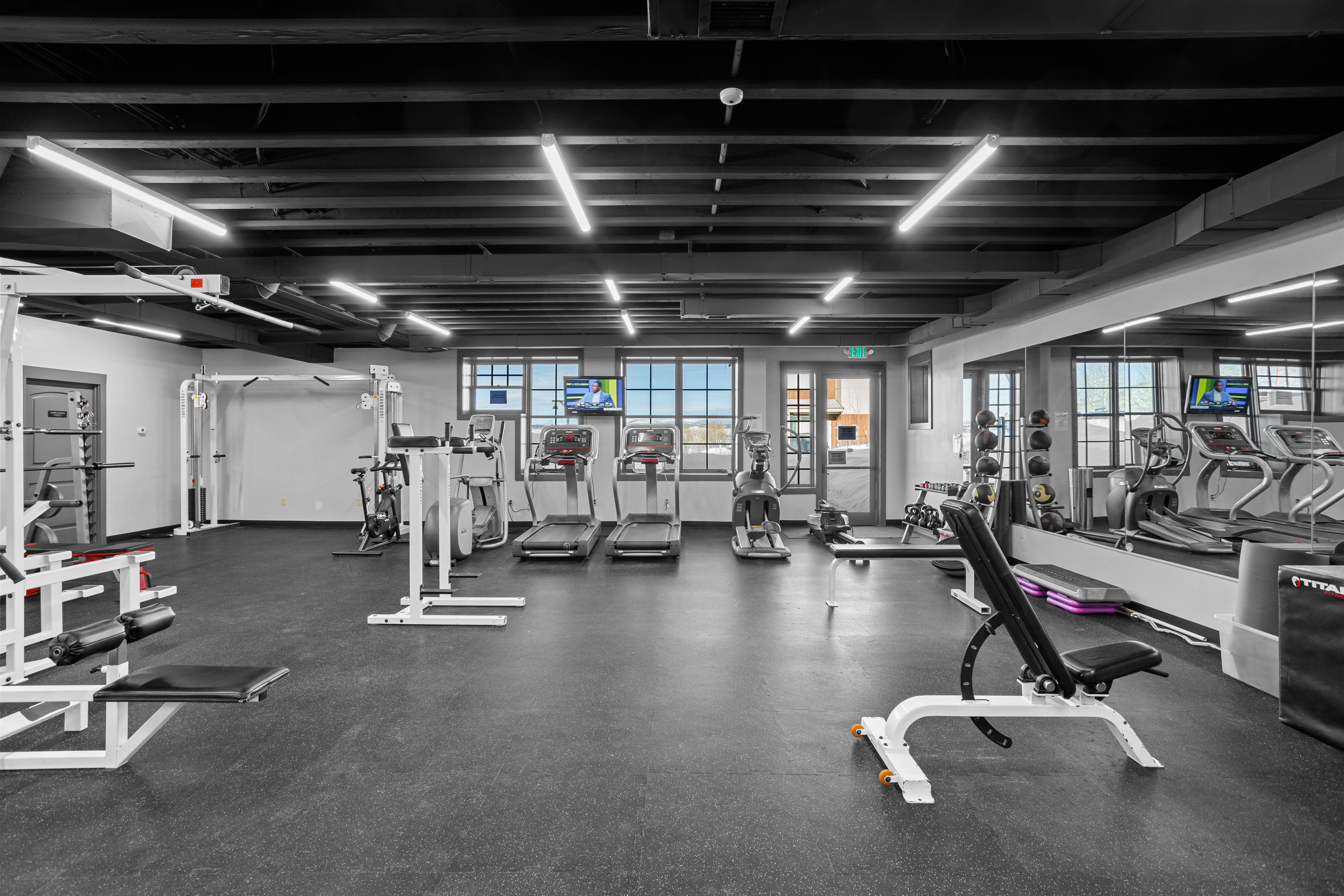  Desirable Top Floor Mountain Getaway In Aspen Meadows - 物件實景