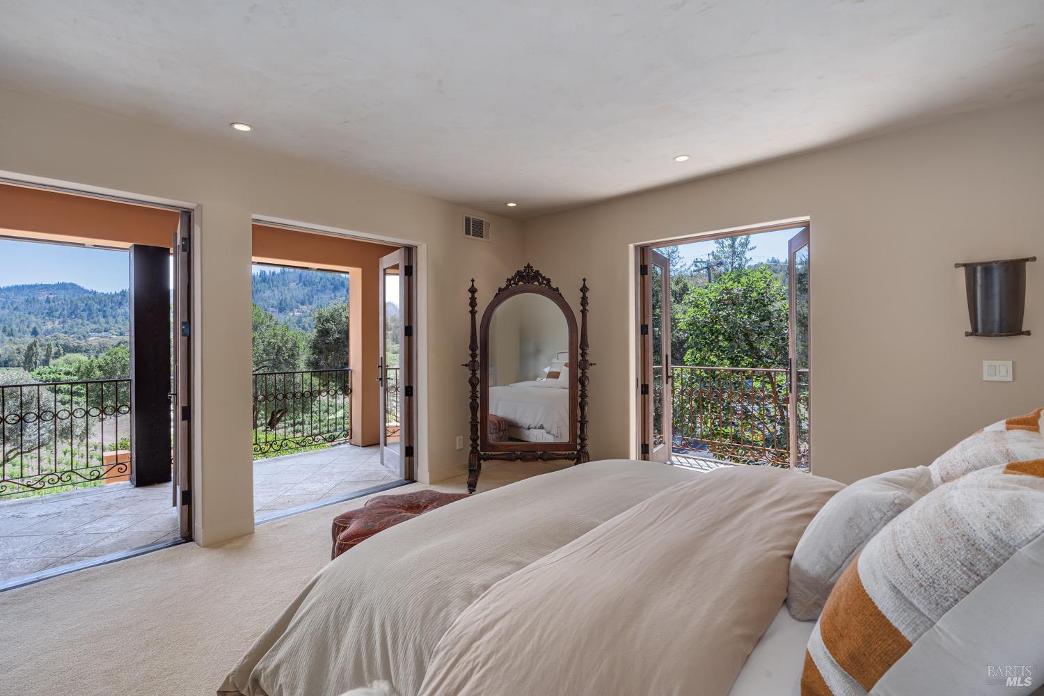 Calistoga, California, 94515, United States, 8 Bedrooms Bedrooms, ,10 BathroomsBathrooms,Residential,For Sale,1896819