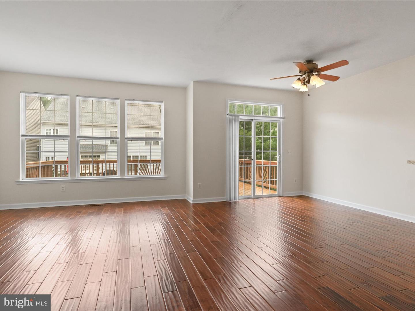 Alexandria, Virginia, 22306, United States, 3 Bedrooms Bedrooms, ,4 BathroomsBathrooms,Residential,For Sale,1989566