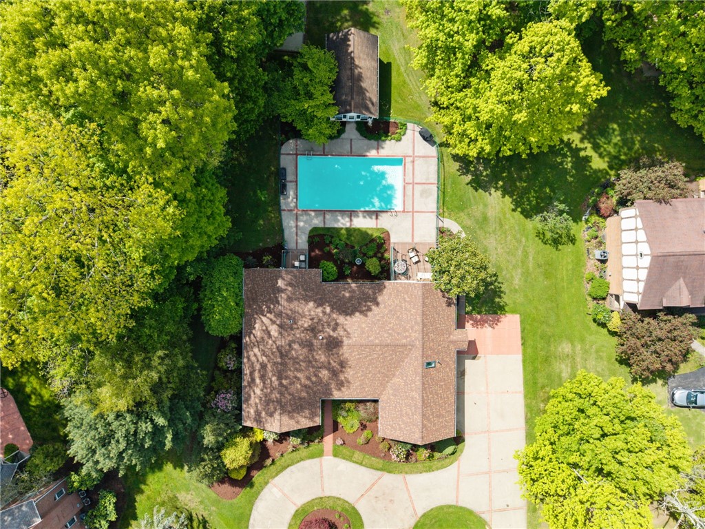 Level Green, Pennsylvania, 15085, United States, 4 Bedrooms Bedrooms, ,4 BathroomsBathrooms,Residential,For Sale,2049075