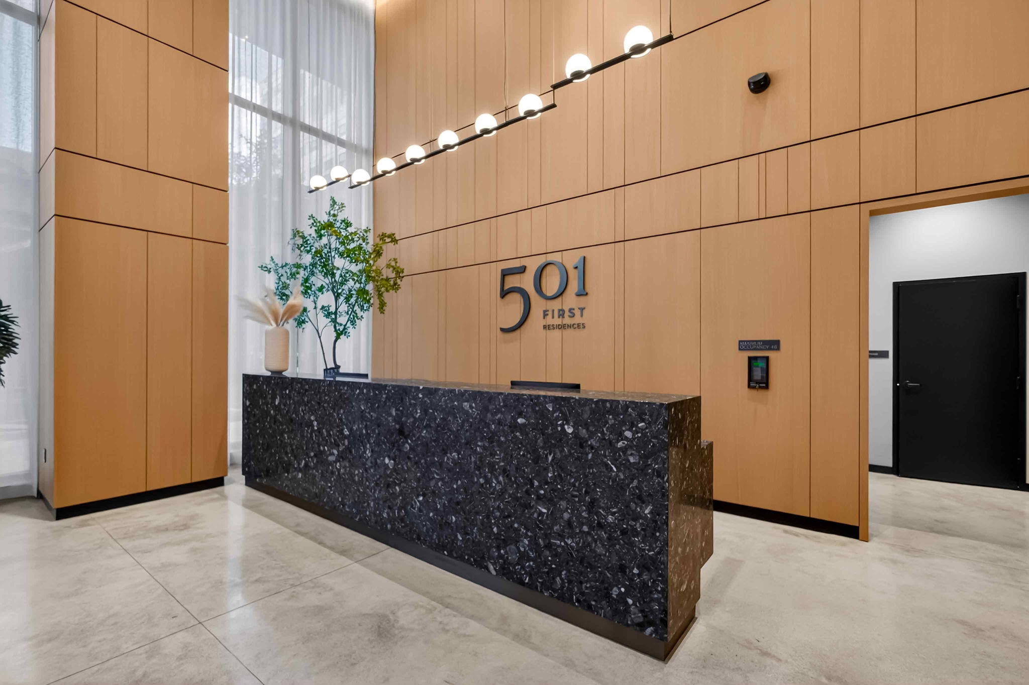  121 NE 5th St, Miami, FL, 33132 - 物件實景