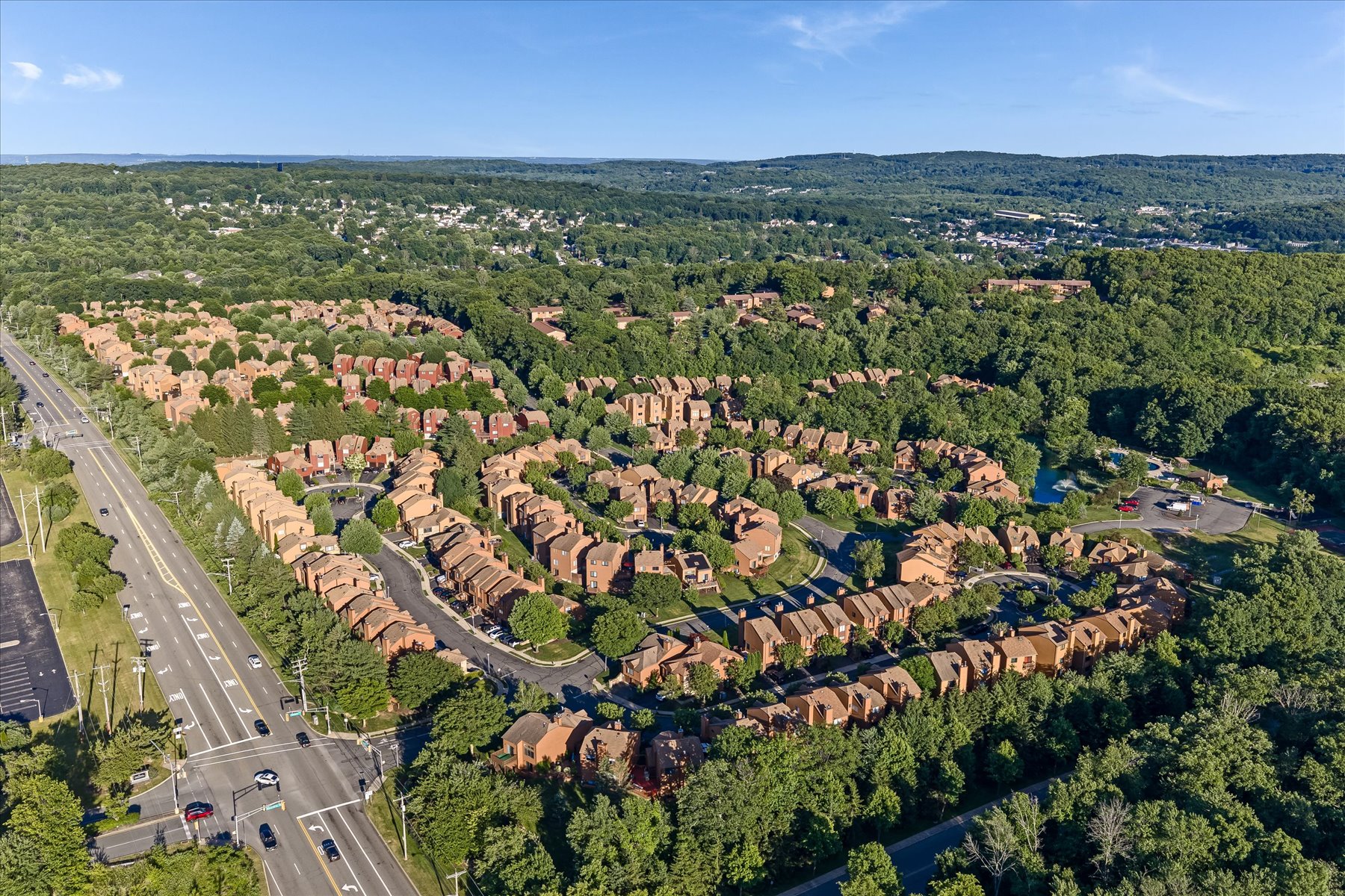  ?Townsquare Village? Detached Townhouse - 物件實景