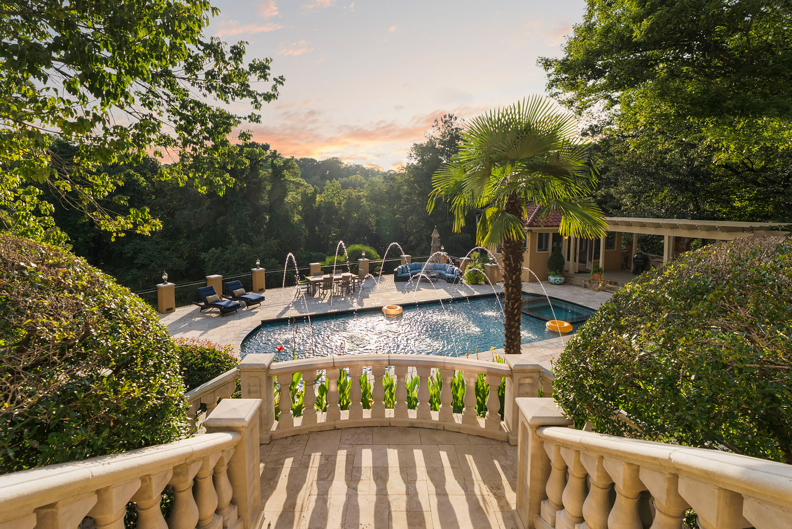  Remarkable Spanish-style Estate on 3.8+/- Private Acres - 物件實景
