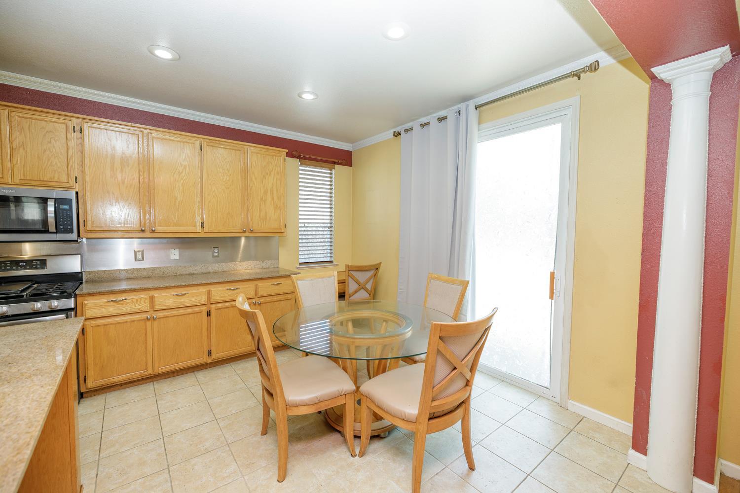 Merced, California, 95340, United States, 5 Bedrooms Bedrooms, ,3 BathroomsBathrooms,Residential,For Sale,1943664