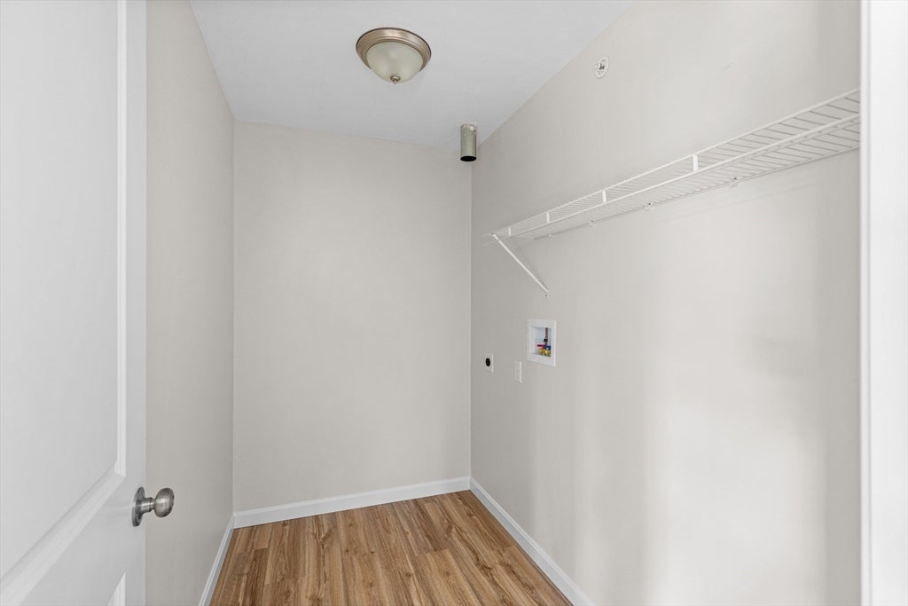 Plymouth, Massachusetts, 02360, United States, 2 Bedrooms Bedrooms, ,2 BathroomsBathrooms,Residential,For Sale,1989935