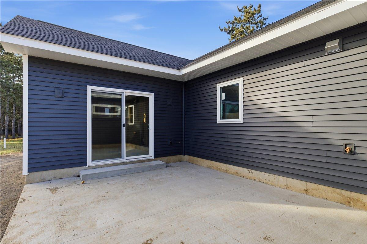 New Richmond, Wisconsin, 54017, United States, 3 Bedrooms Bedrooms, ,1 BathroomBathrooms,Residential,For Sale,1991052