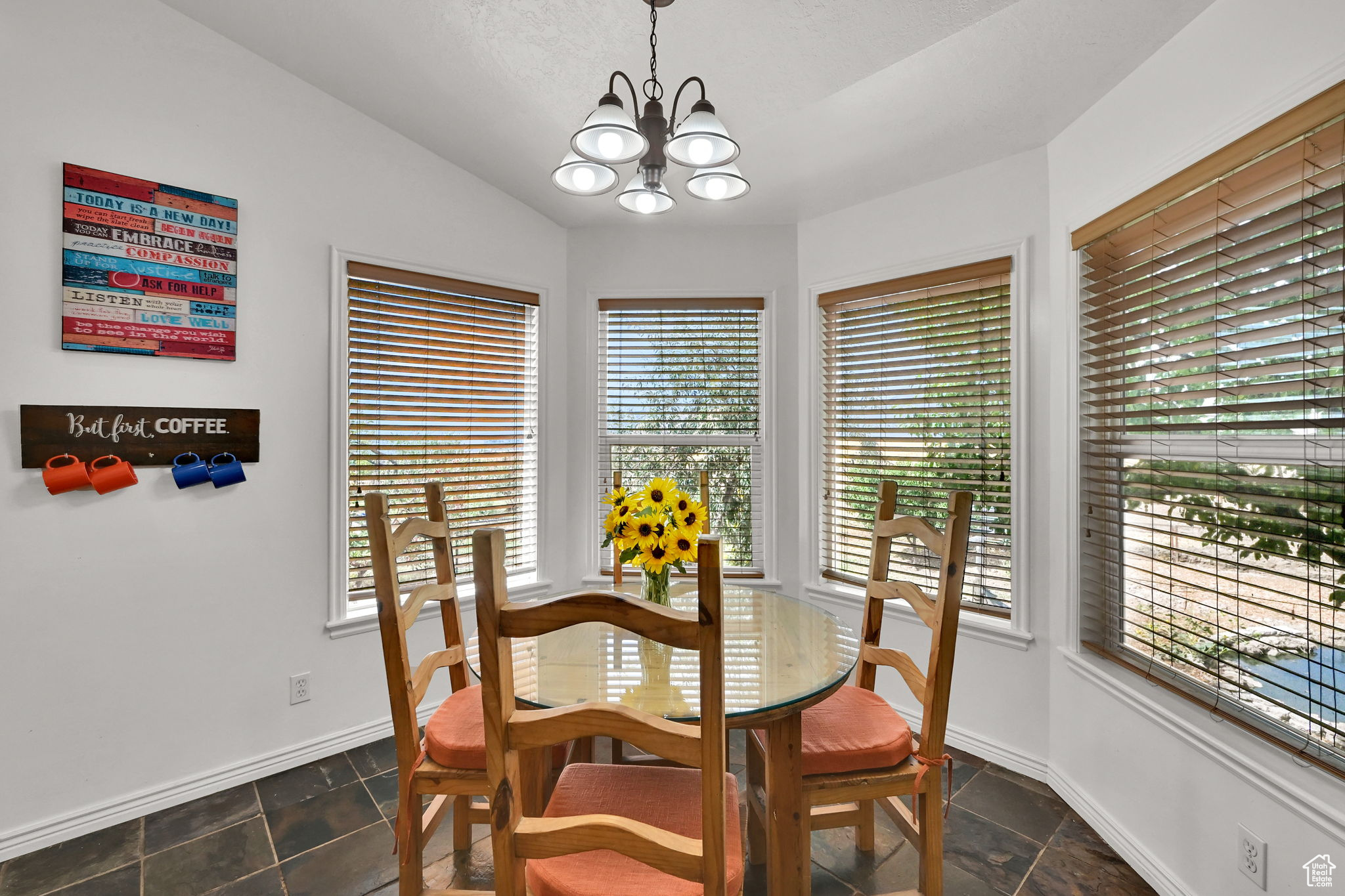 Tremonton, Utah, 84337, United States, 4 Bedrooms Bedrooms, ,3 BathroomsBathrooms,Residential,For Sale,1924806